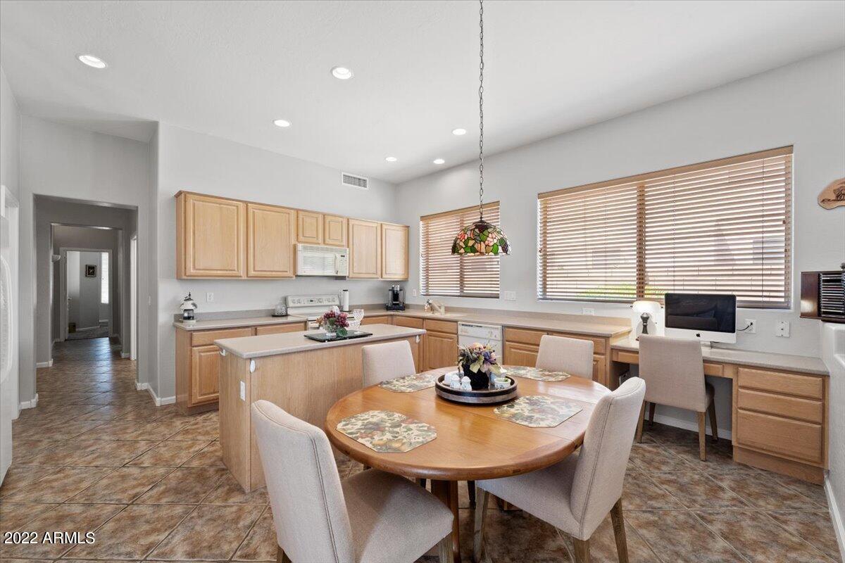 2623 S TUMBLEWEED Lane