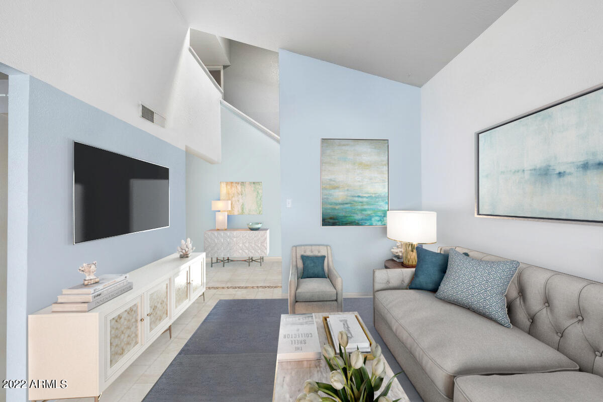 2202 W GLENROSA Avenue Unit: 15