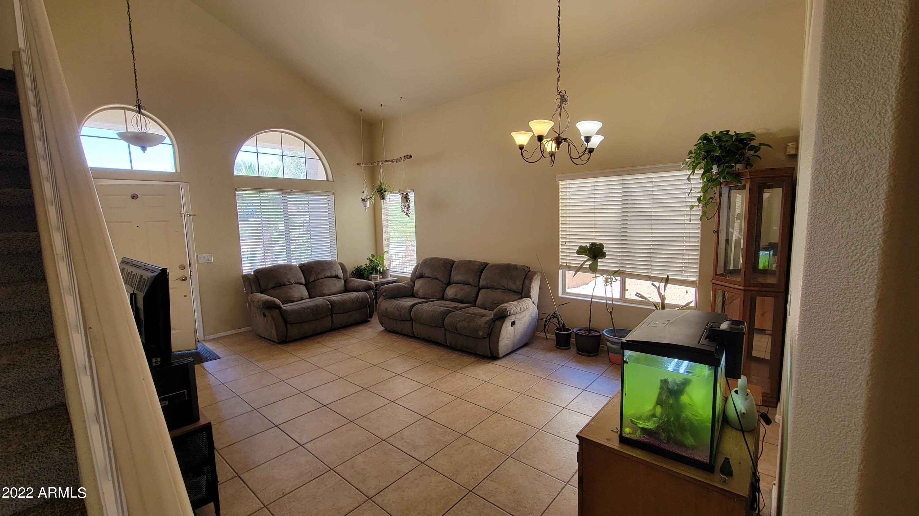 10103 E PLATA Avenue