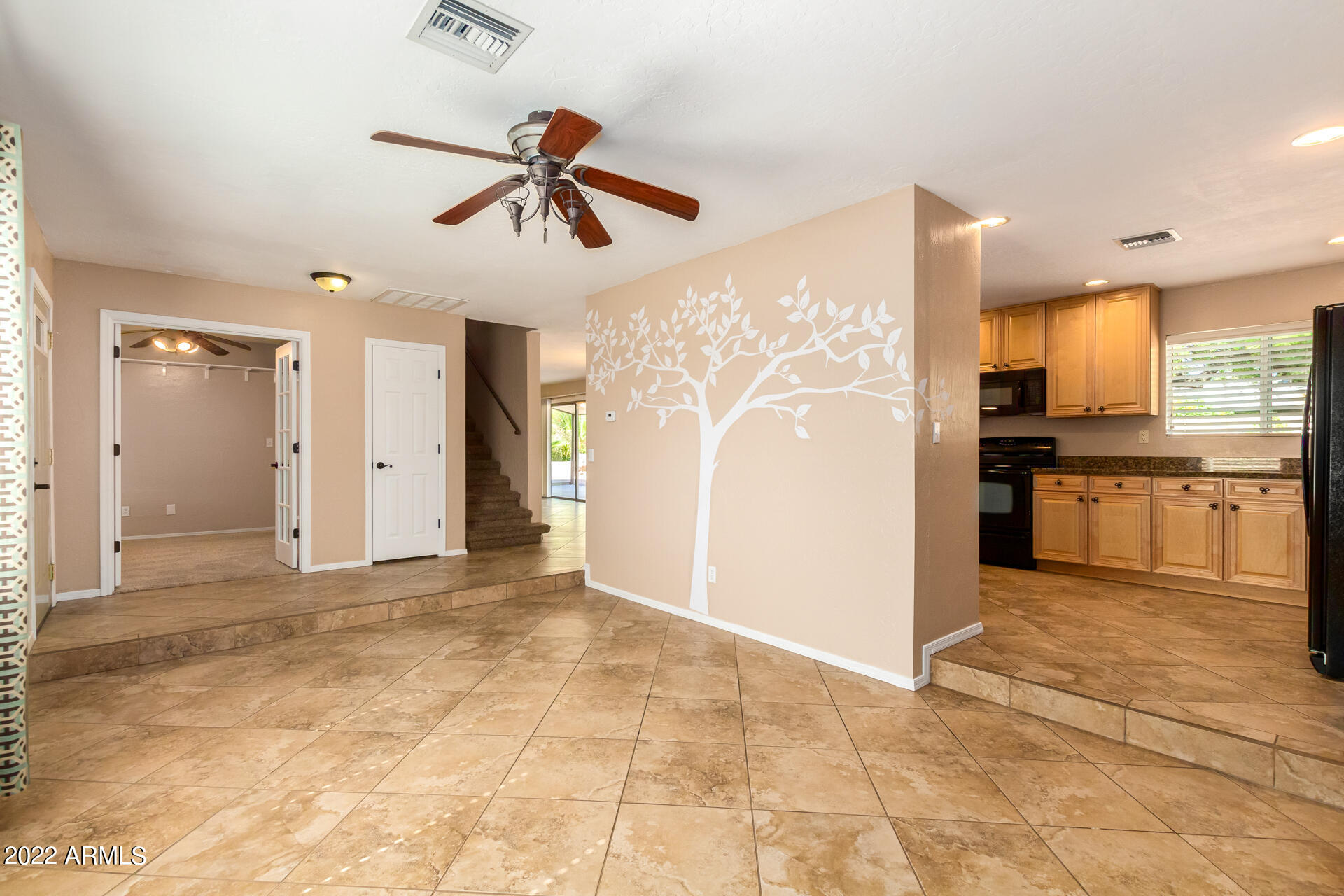 2045 N 63RD Place