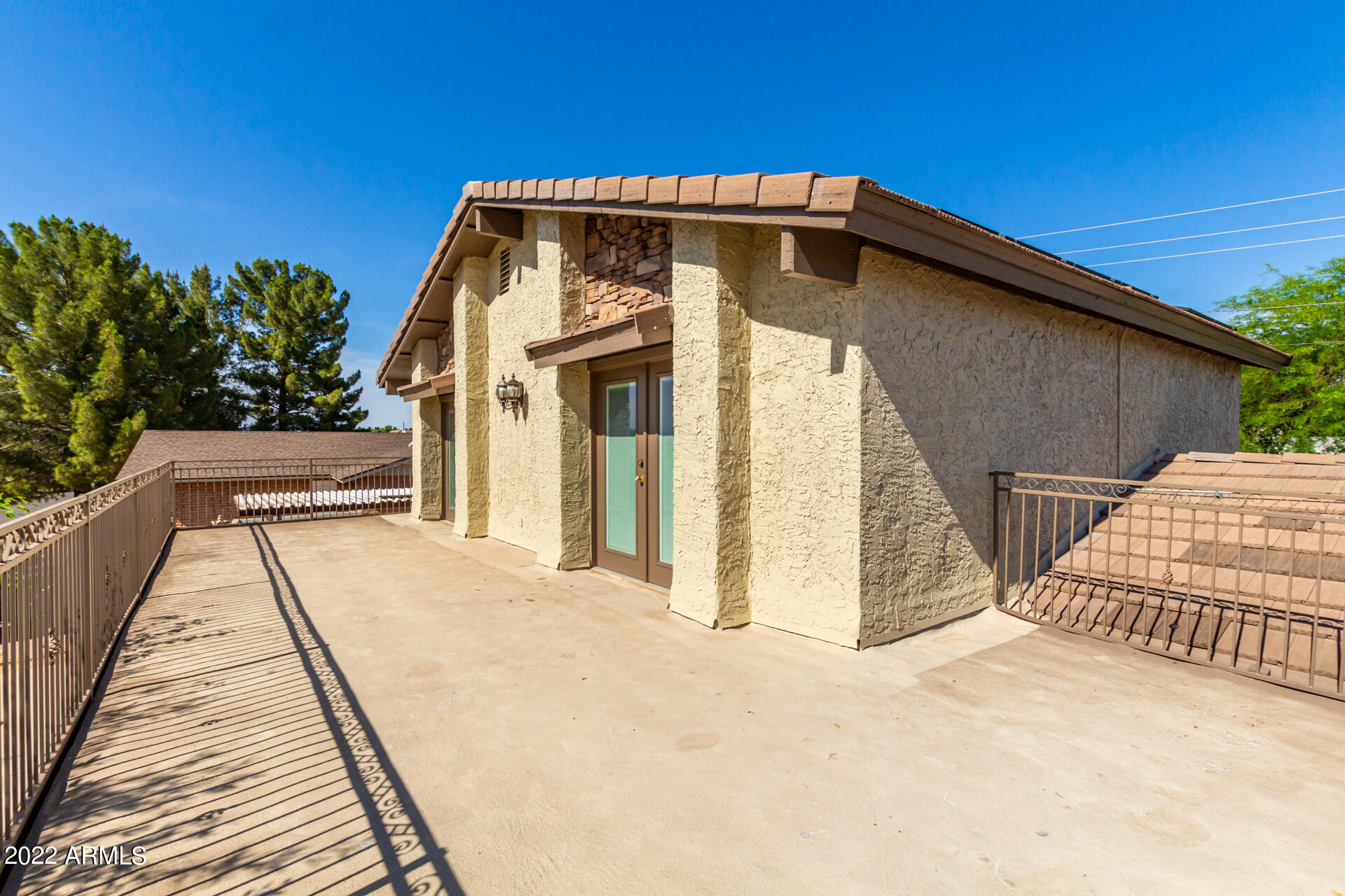2045 N 63RD Place