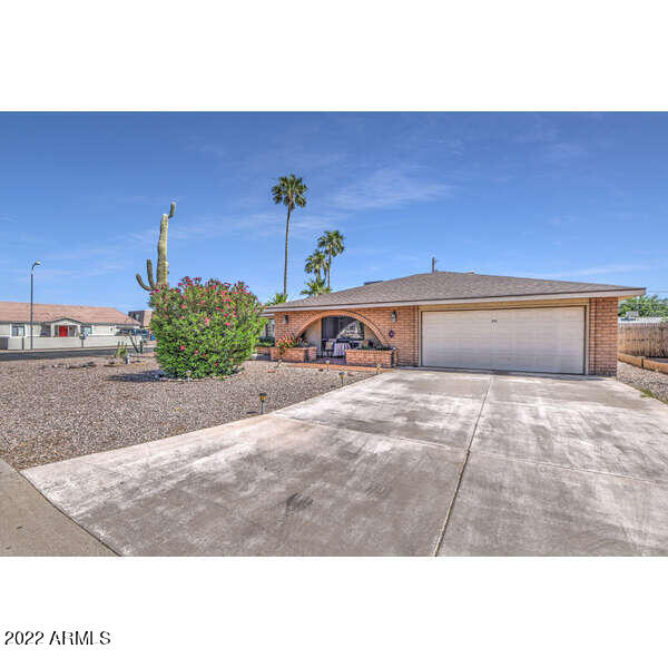 231 W 22ND Avenue