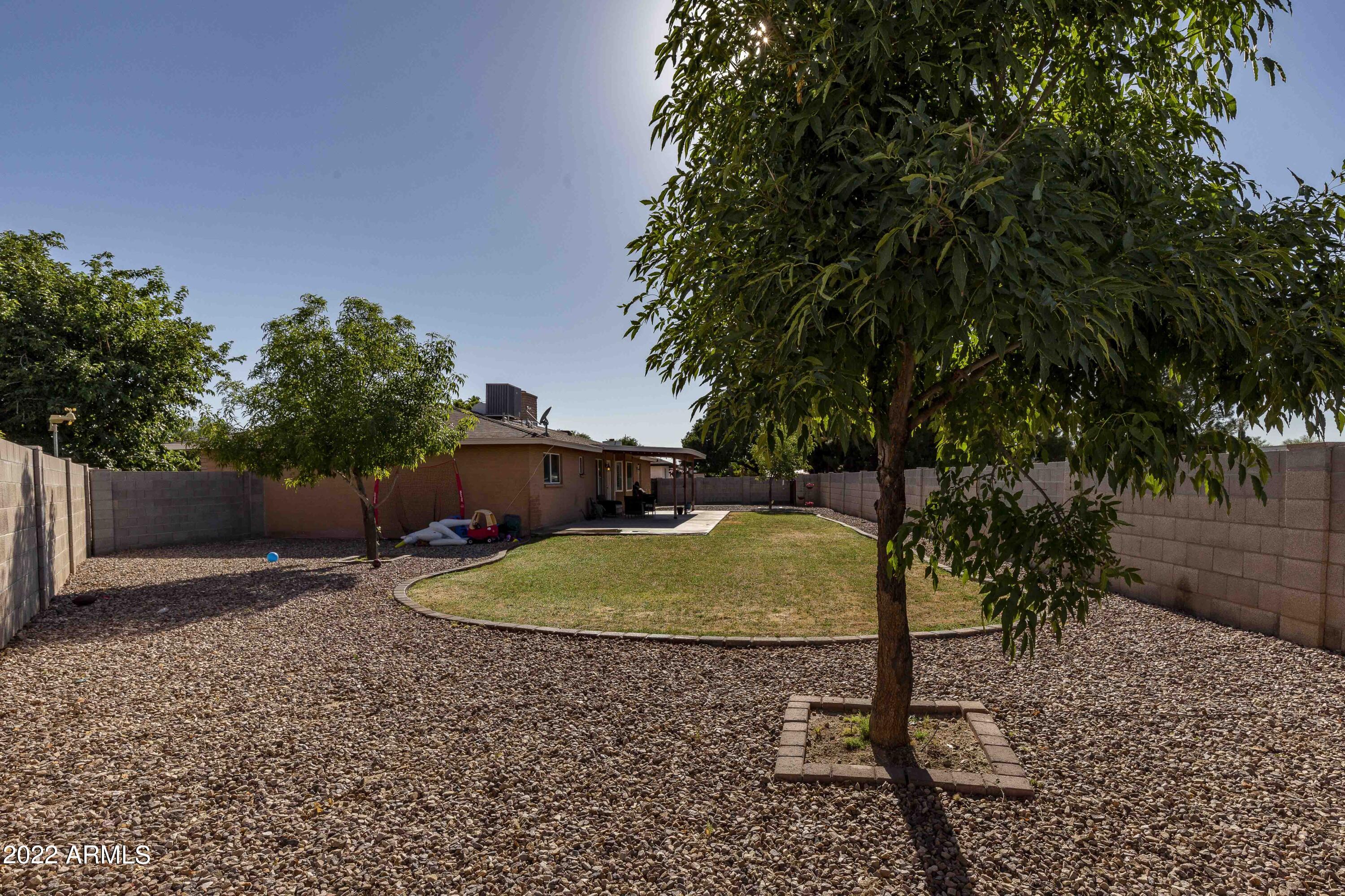 1110 W DUBLIN Street