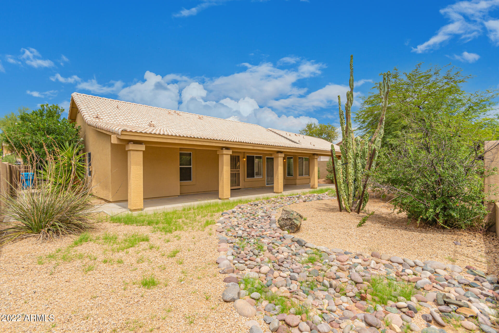 4239 E RANCHO TIERRA Drive