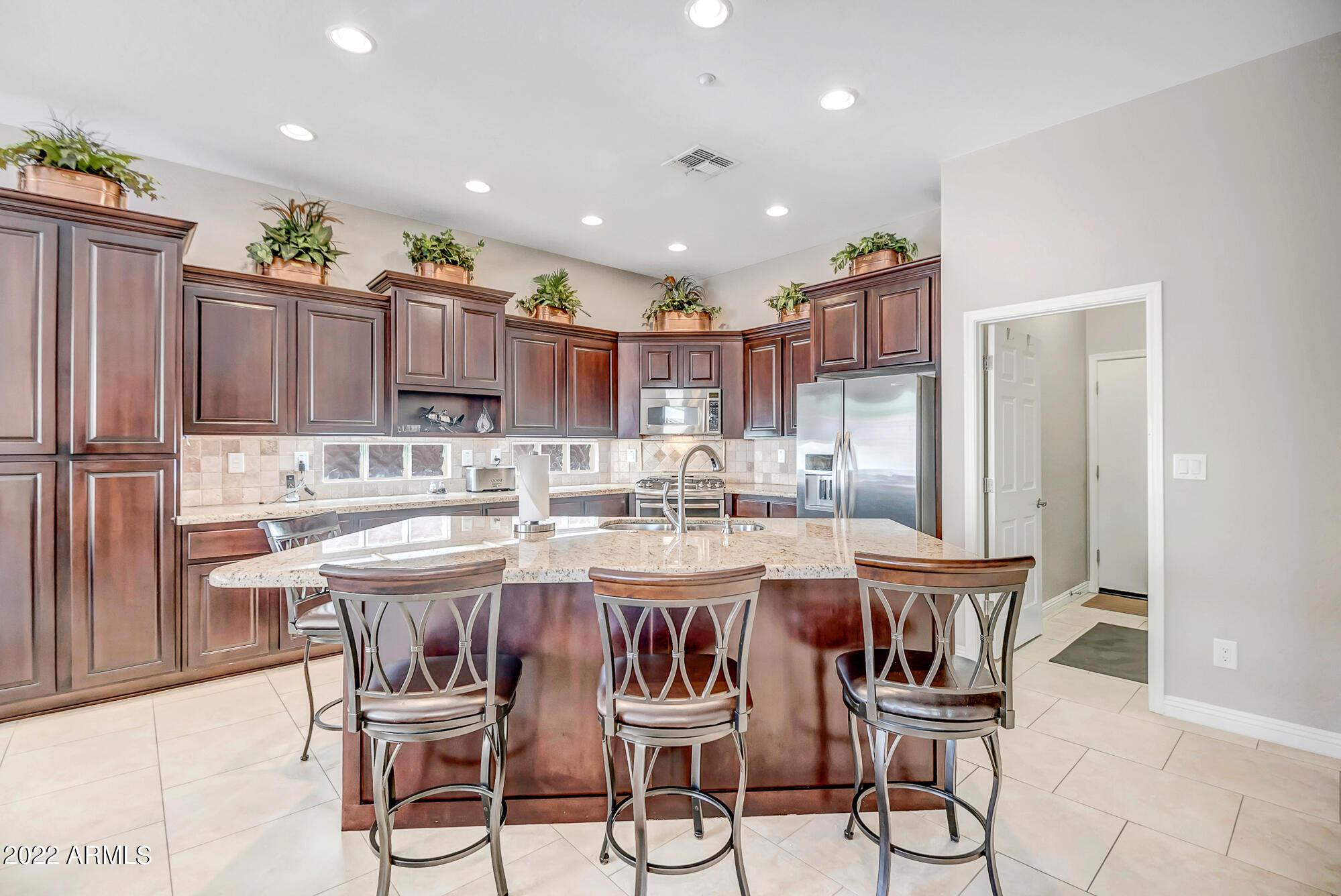2354 W SHADOW GLEN Court
