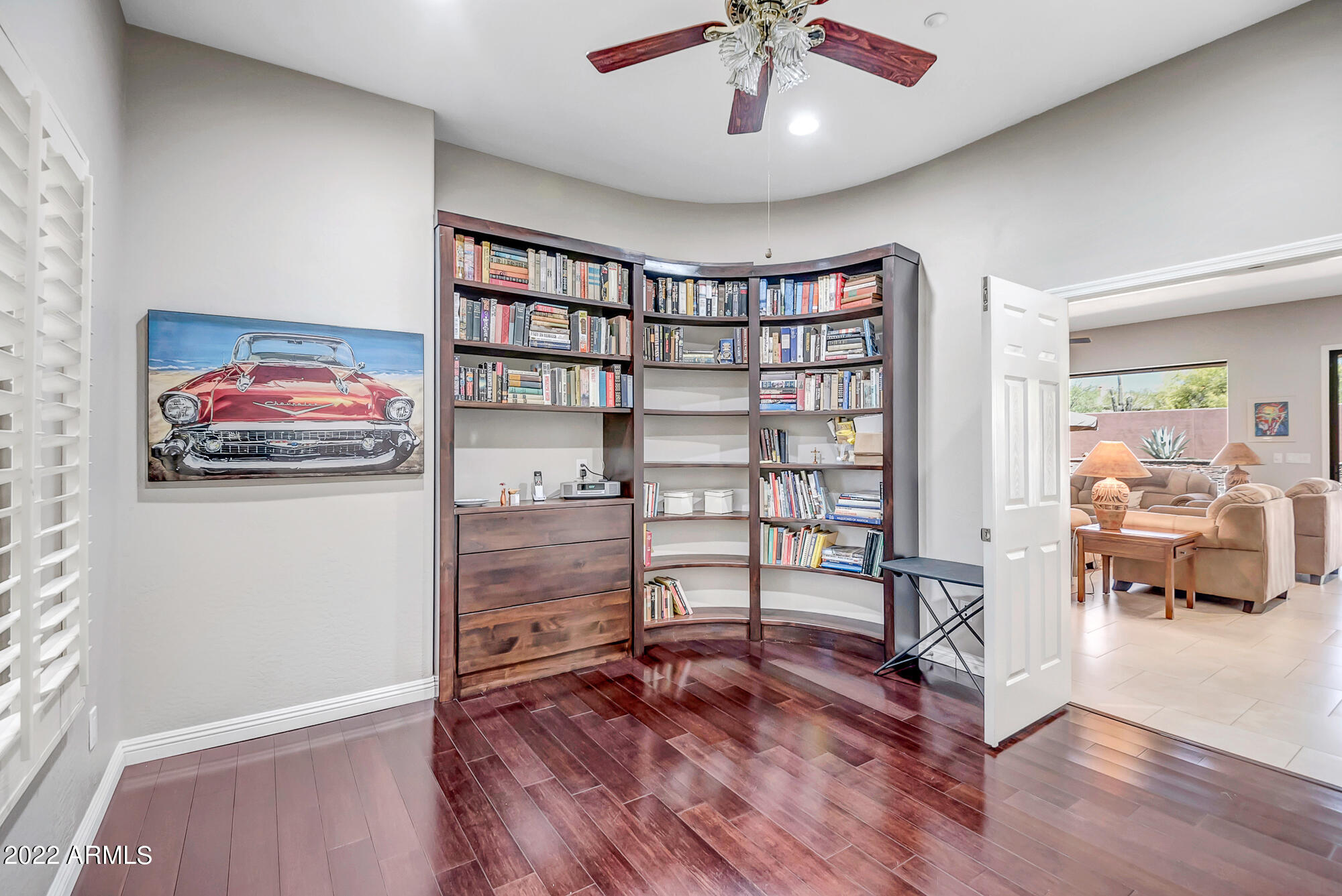 2354 W SHADOW GLEN Court