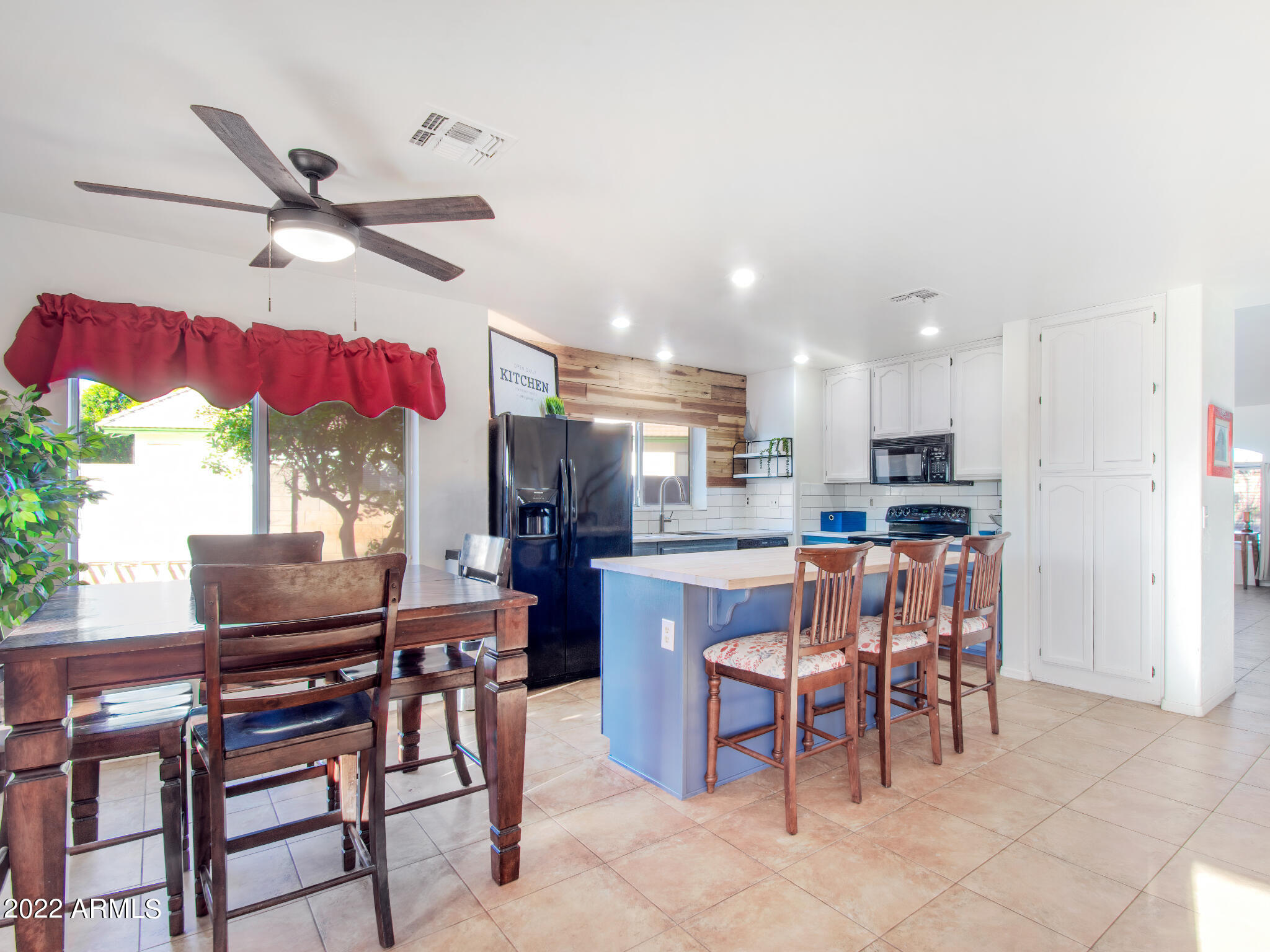 8336 N 62ND Drive