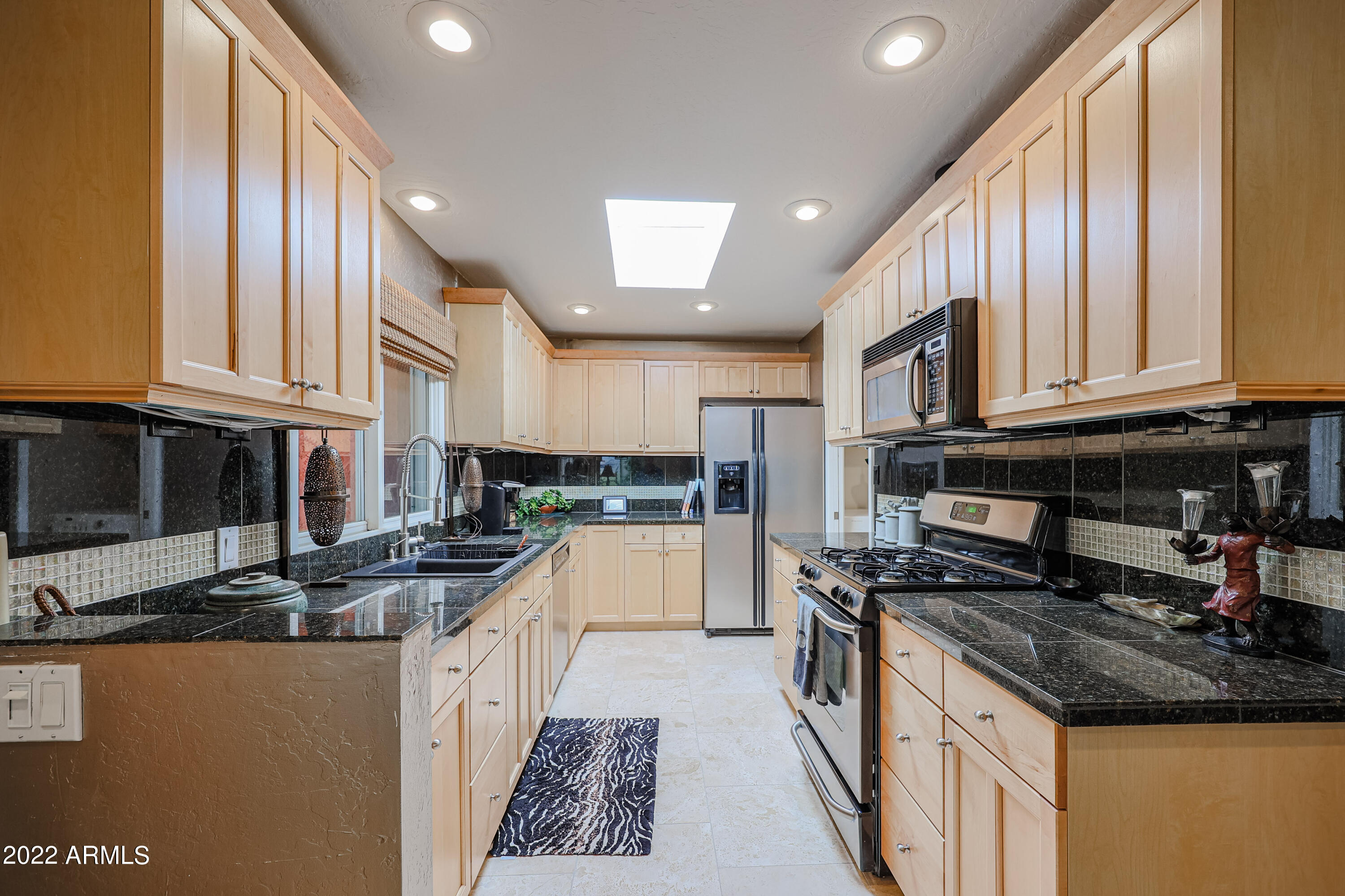 1029 W Cactus Wren Drive