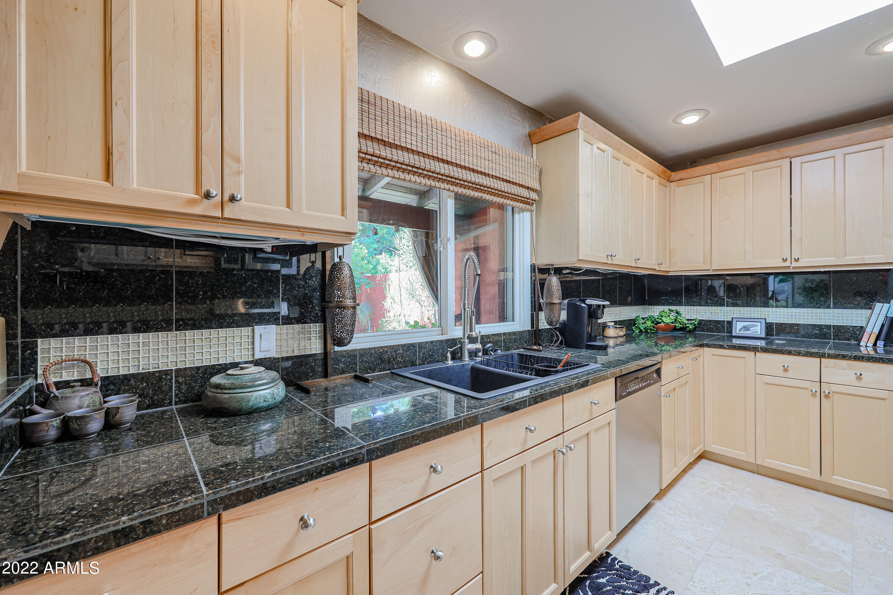 1029 W Cactus Wren Drive