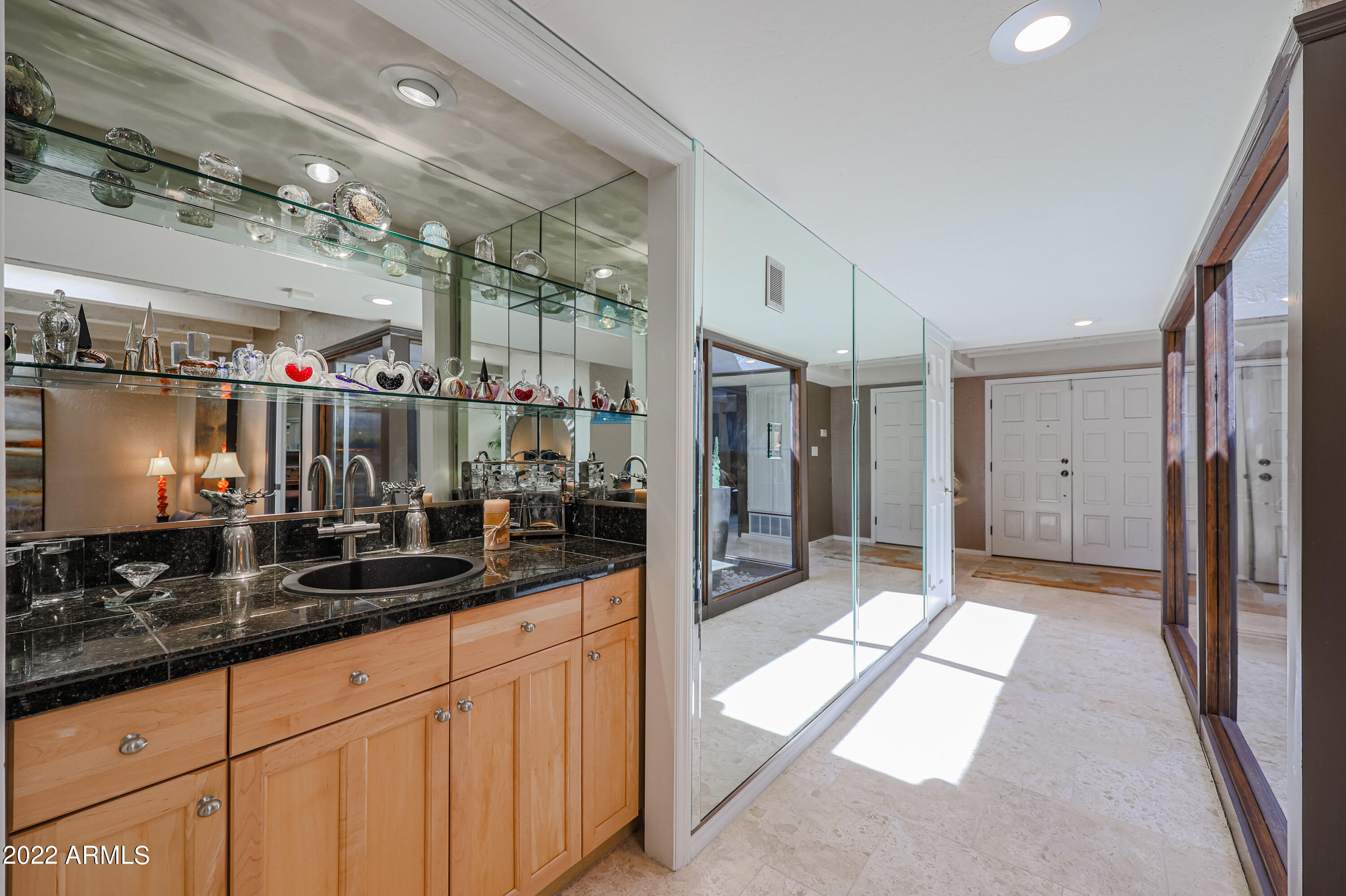 1029 W Cactus Wren Drive