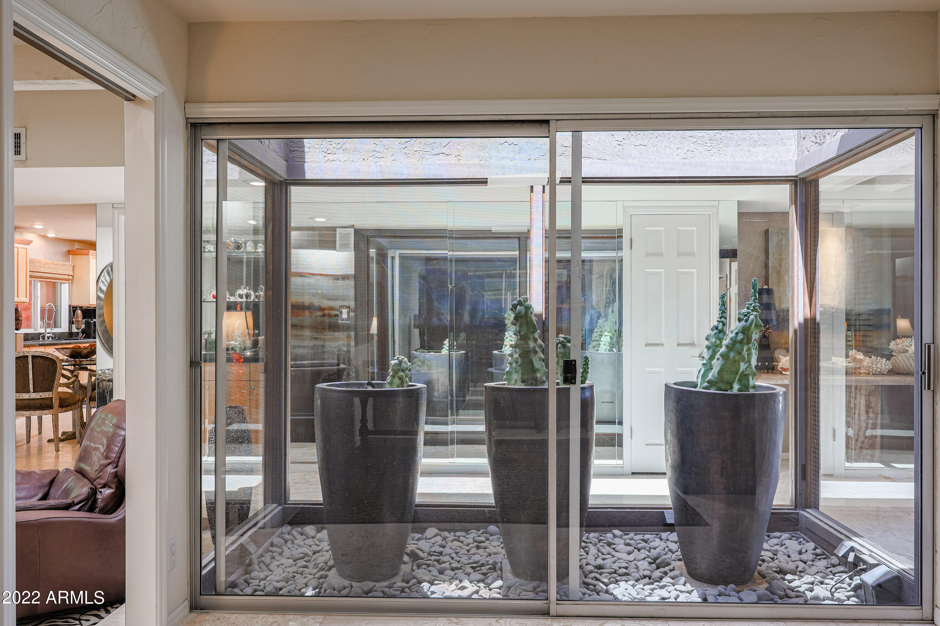 1029 W Cactus Wren Drive