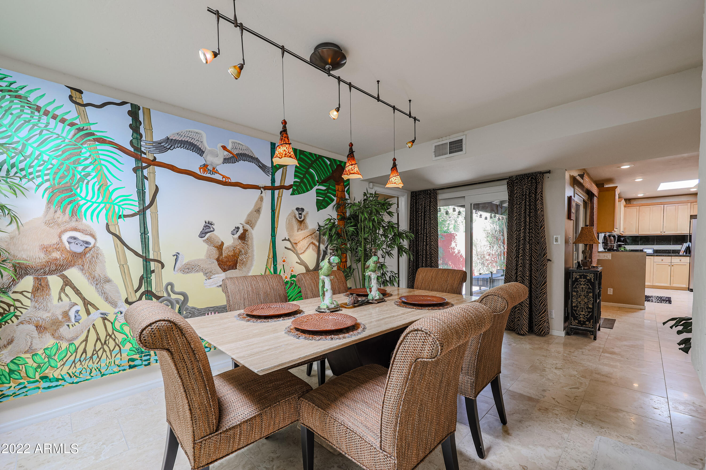 1029 W Cactus Wren Drive