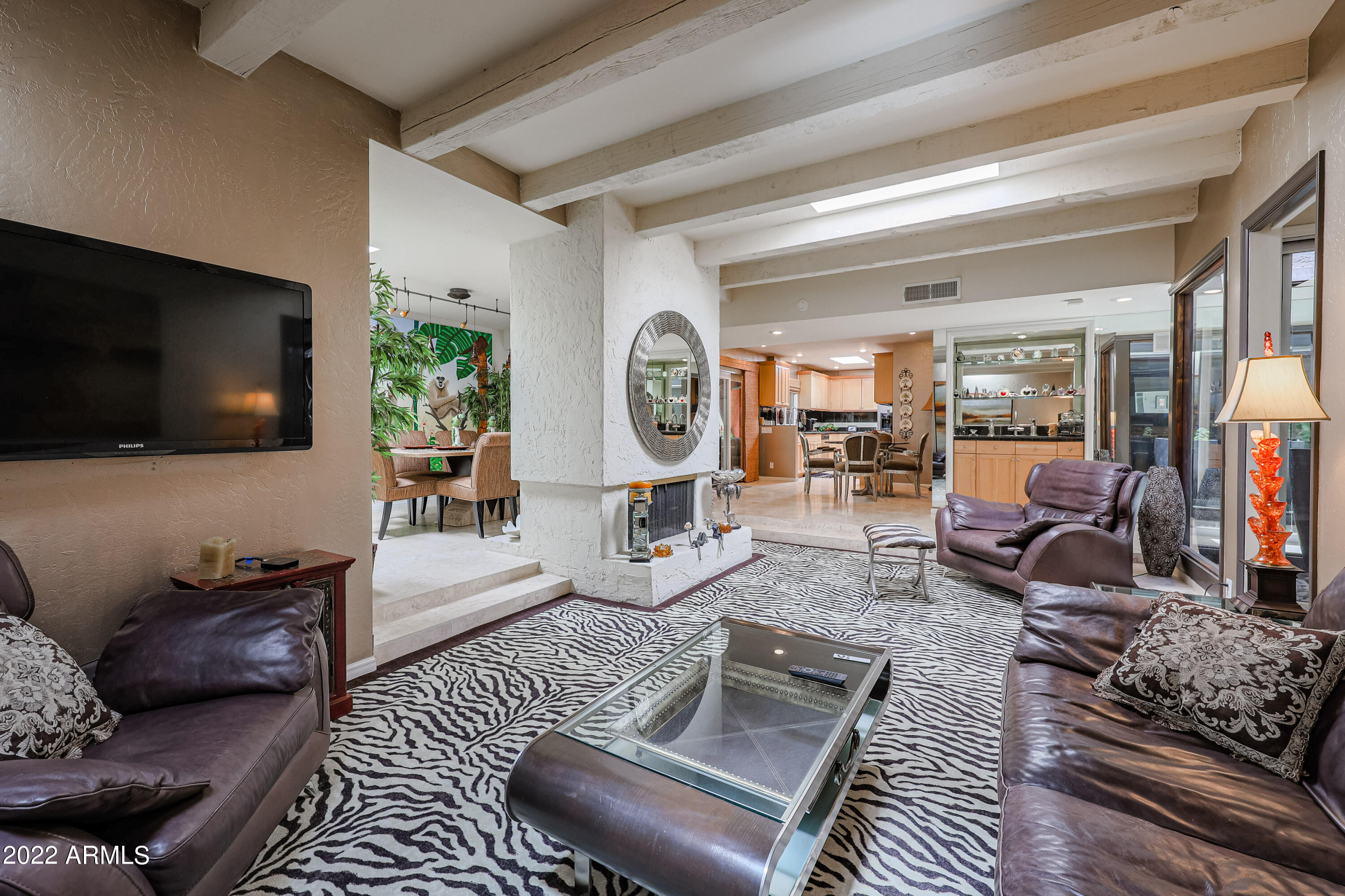 1029 W Cactus Wren Drive