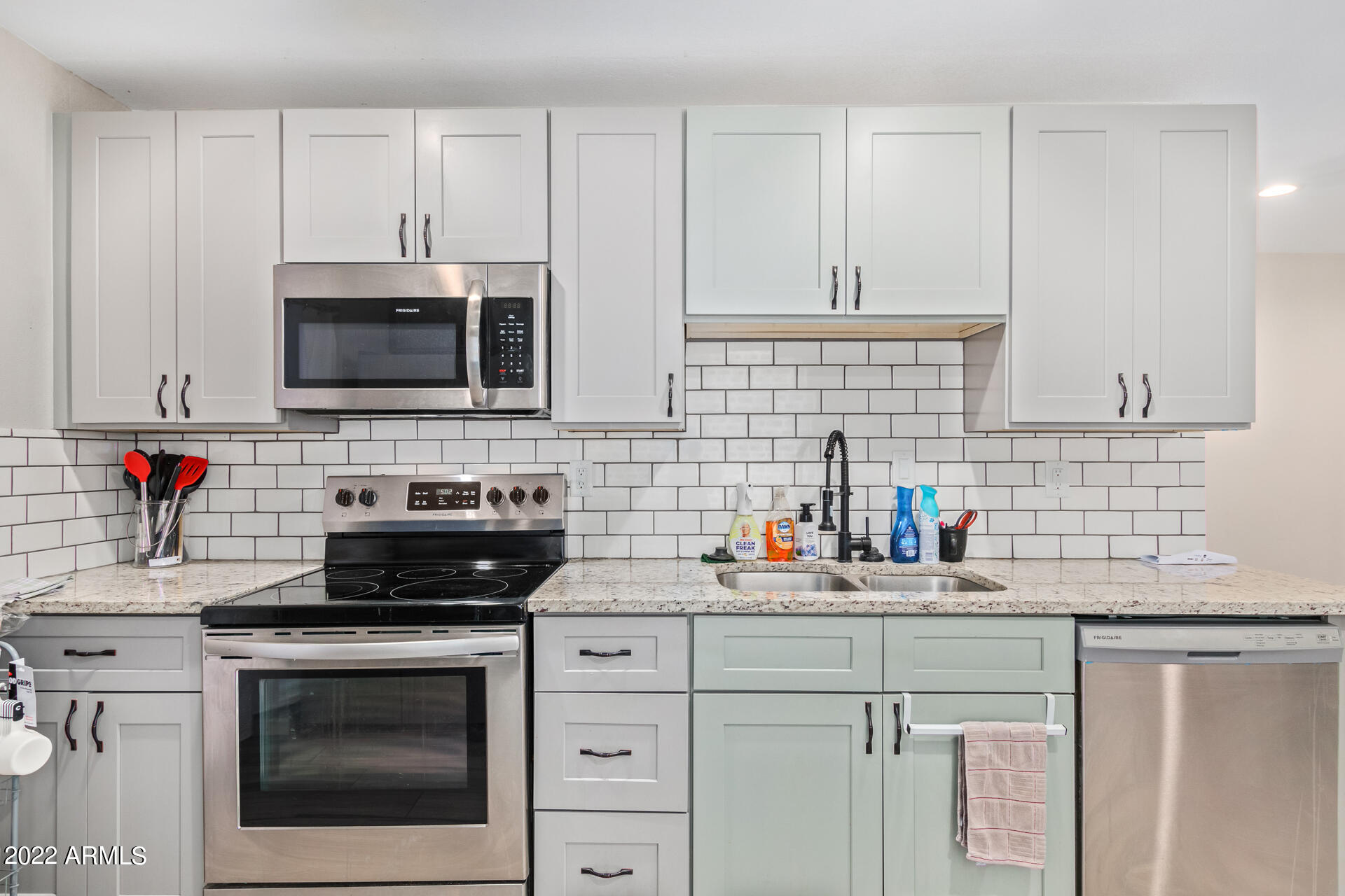 437 N 96TH Place