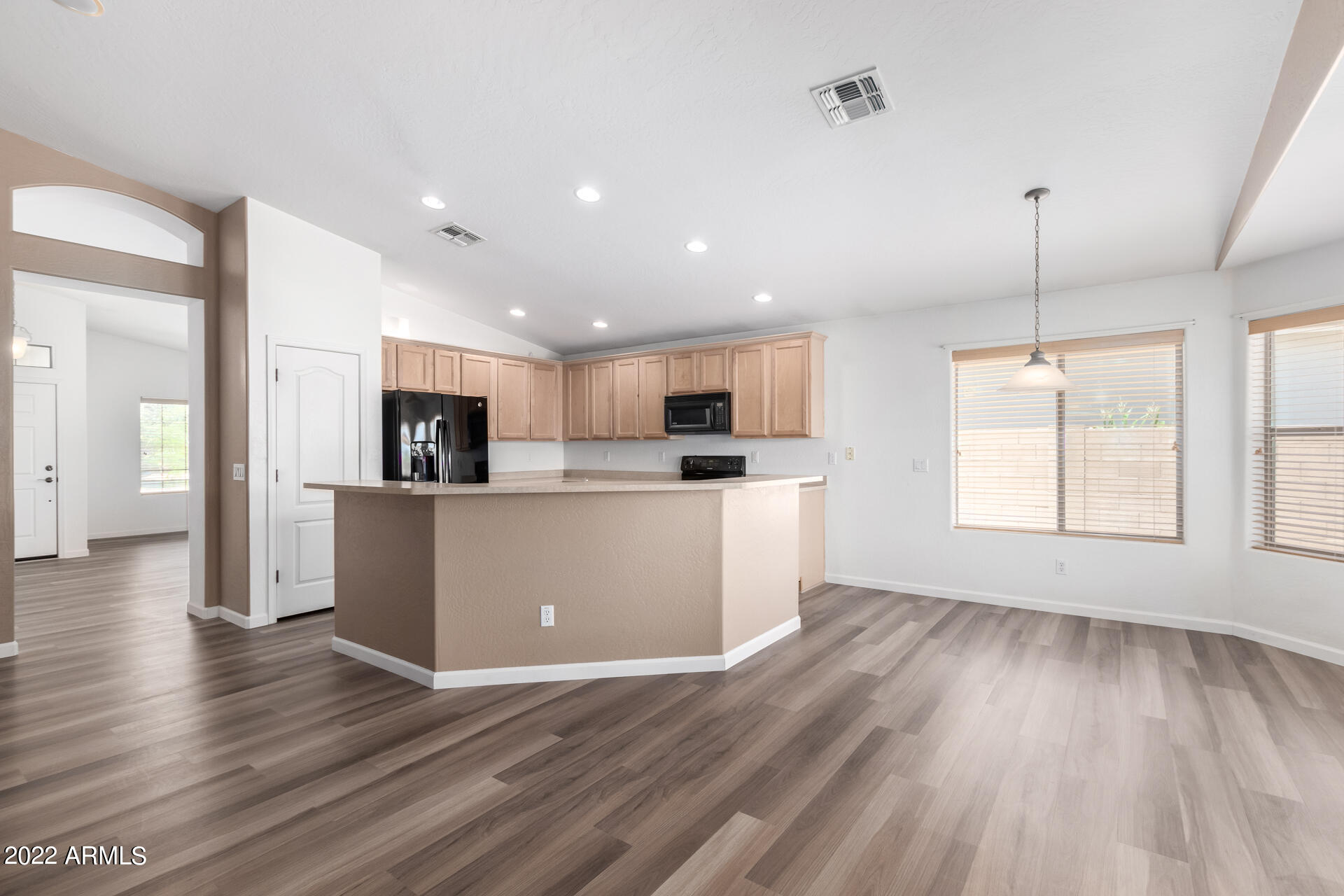 3638 E RED OAK Lane