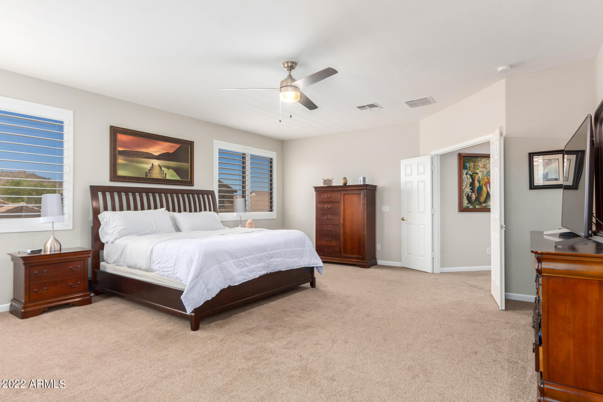 6762 W LARIAT Lane