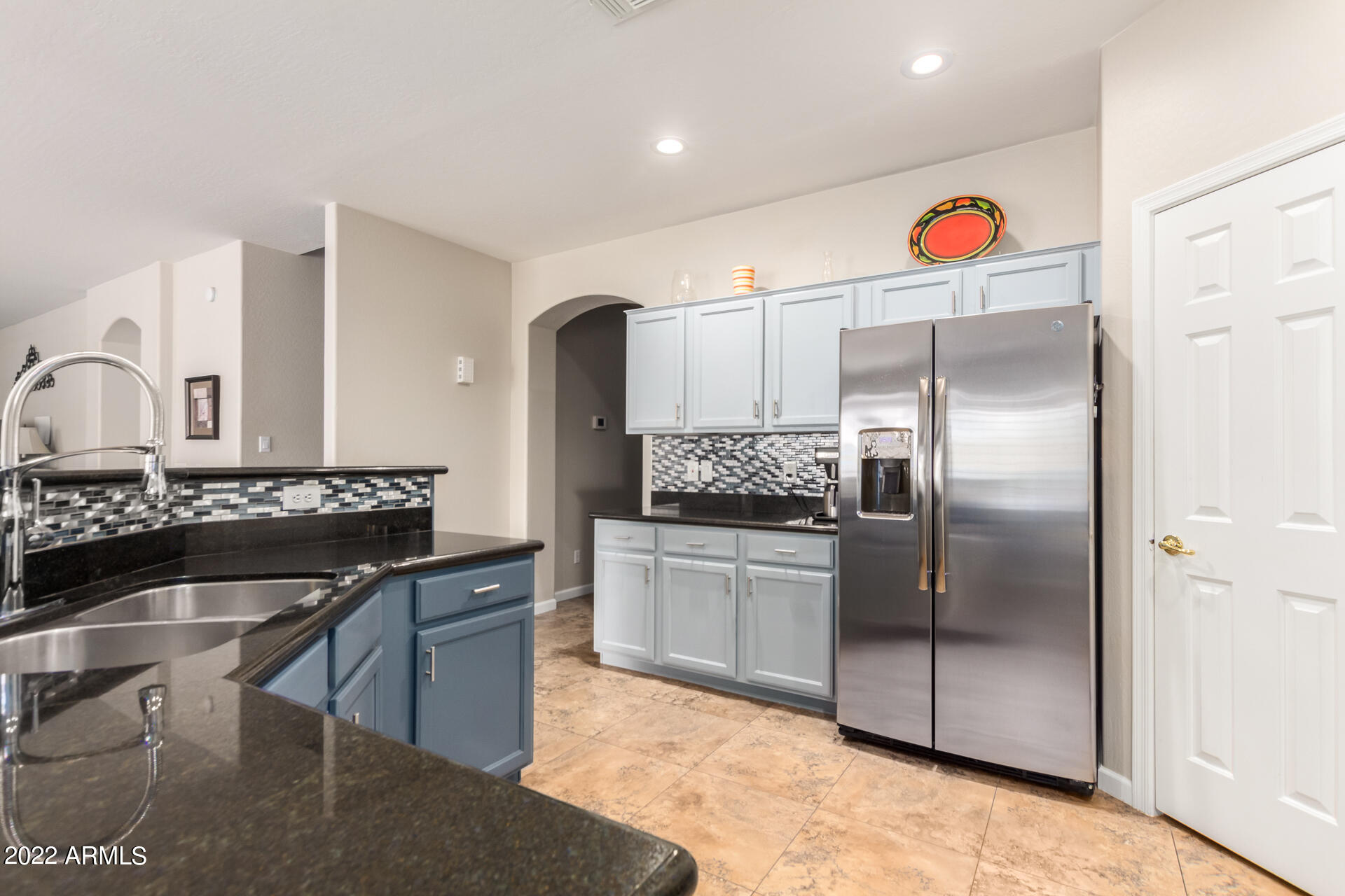 6762 W LARIAT Lane