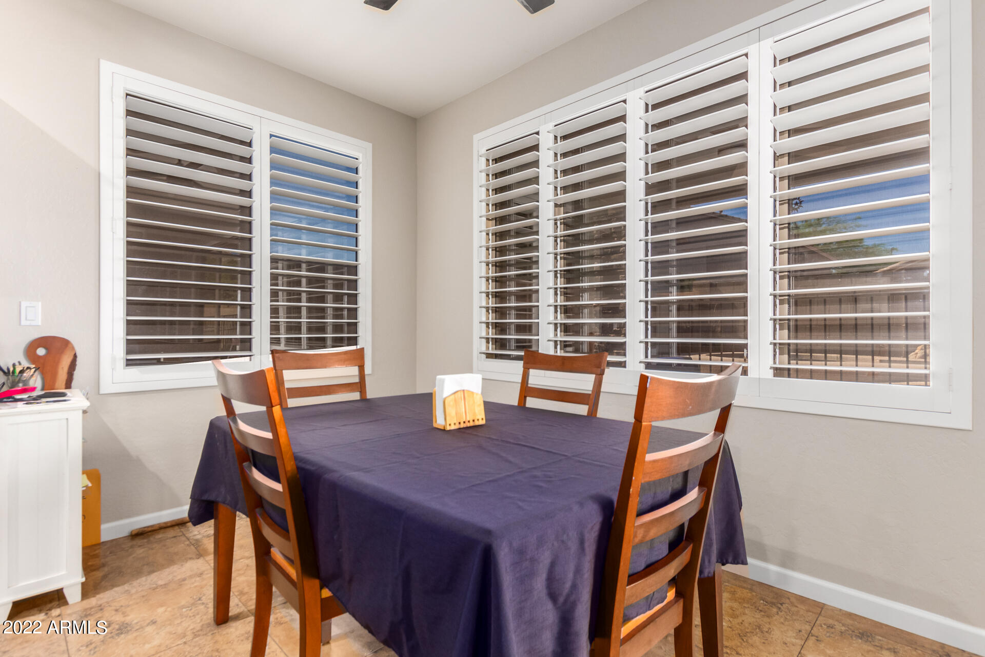 6762 W LARIAT Lane