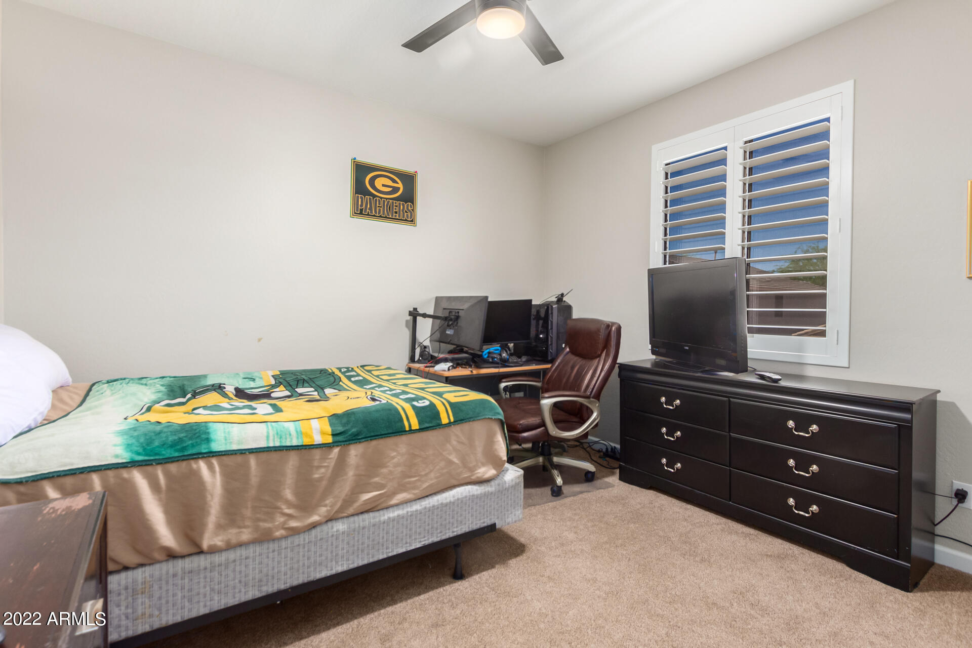 6762 W LARIAT Lane