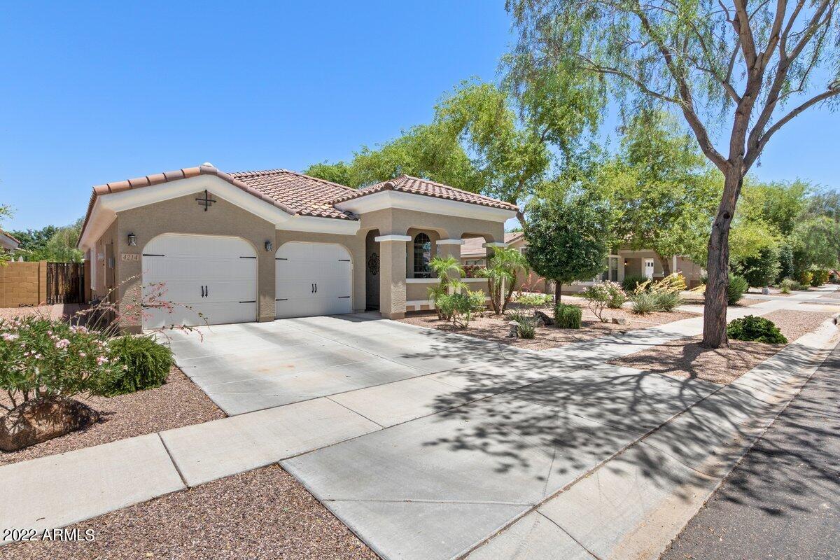 4214 E SANDY Way
