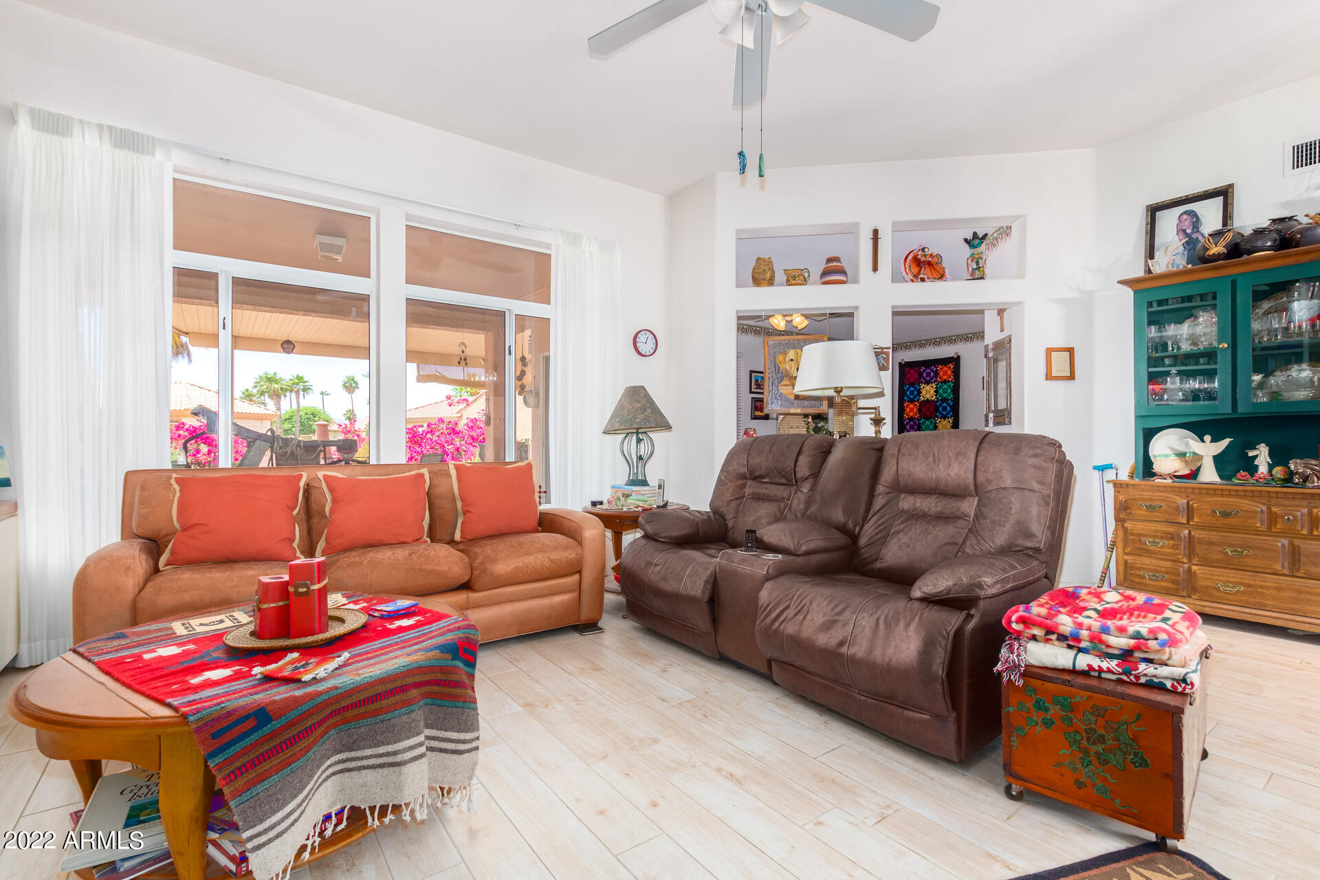 22912 N LA PAZ Lane