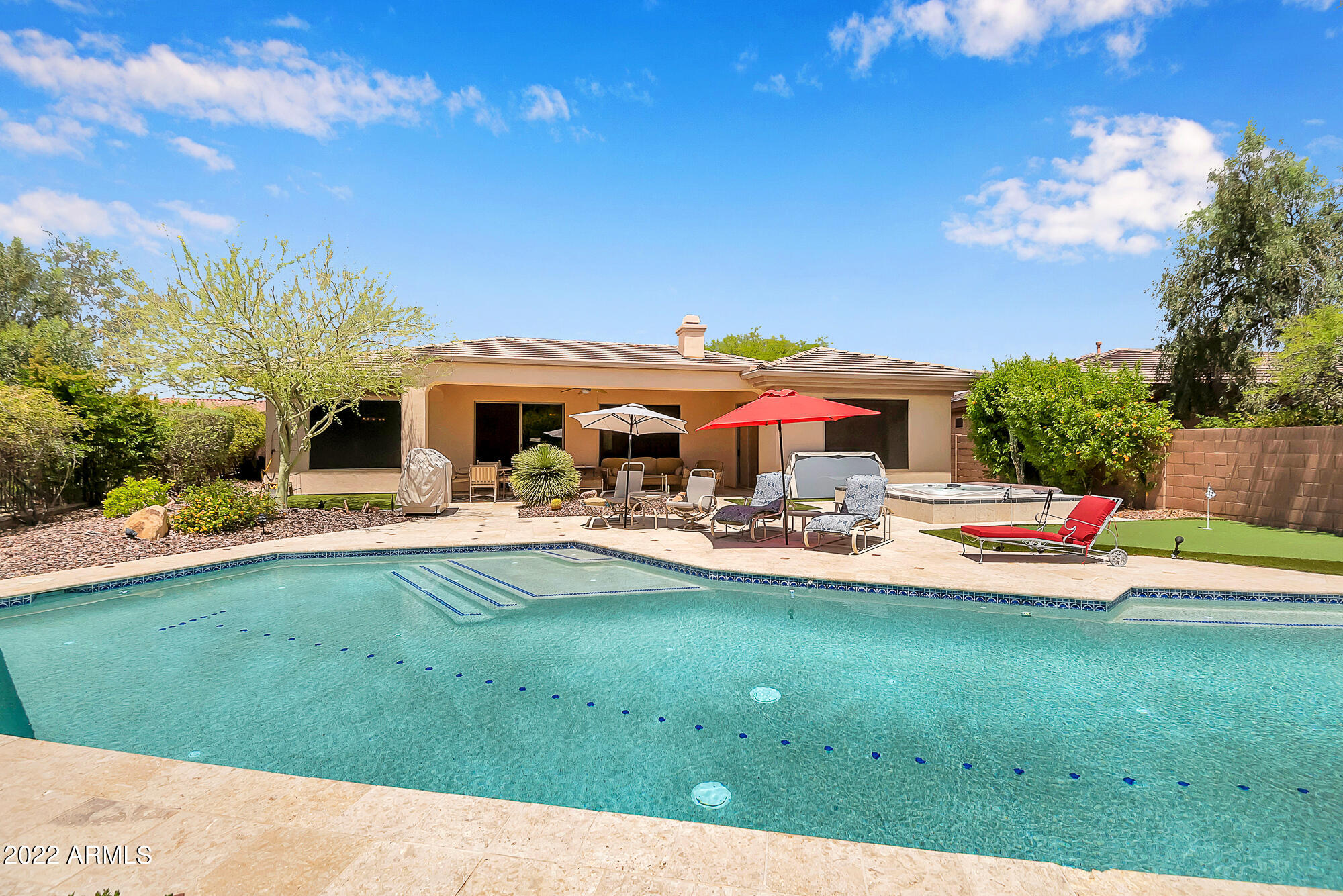 42111 N FAIRGREEN Court