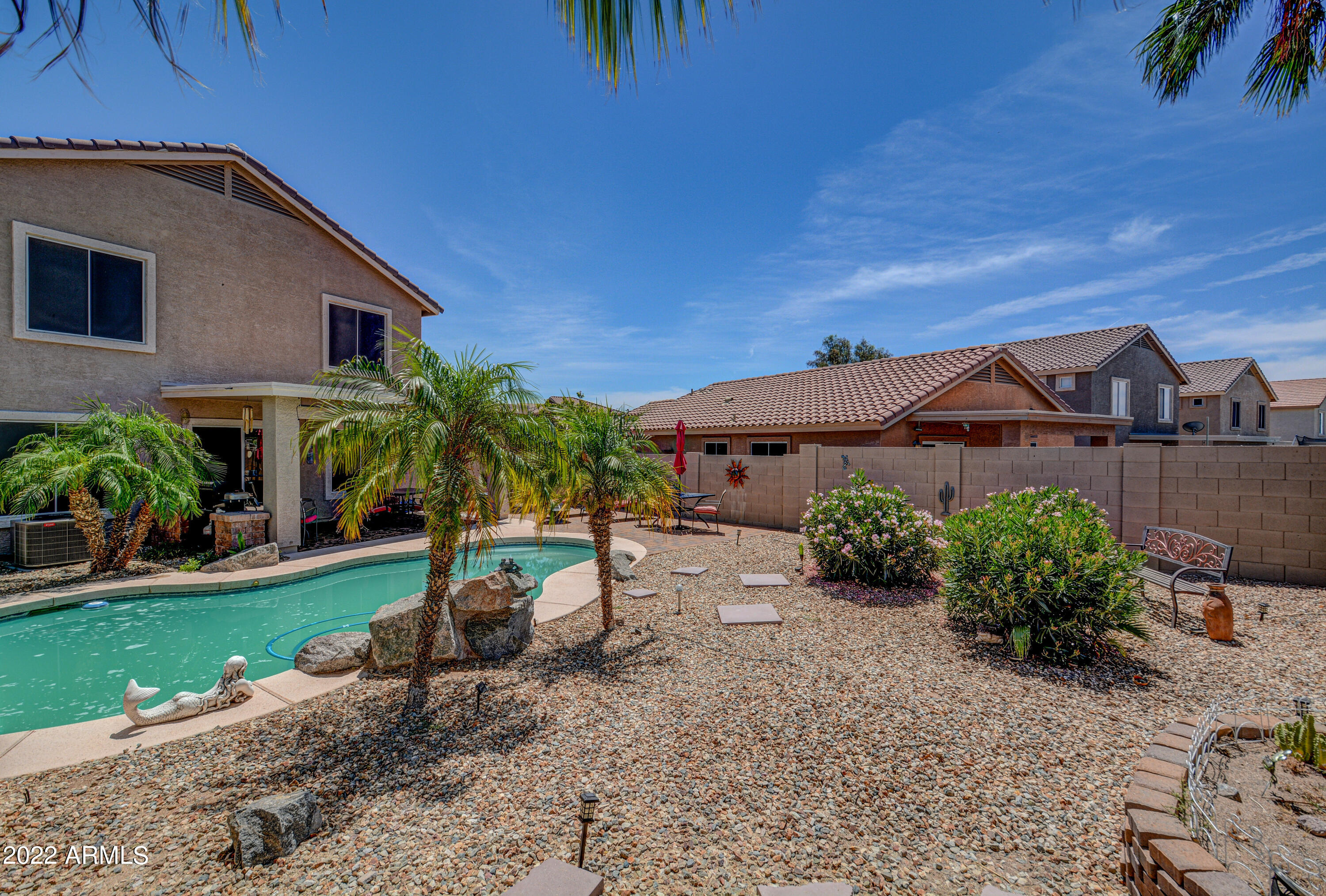 22491 W WOODLANDS Avenue
