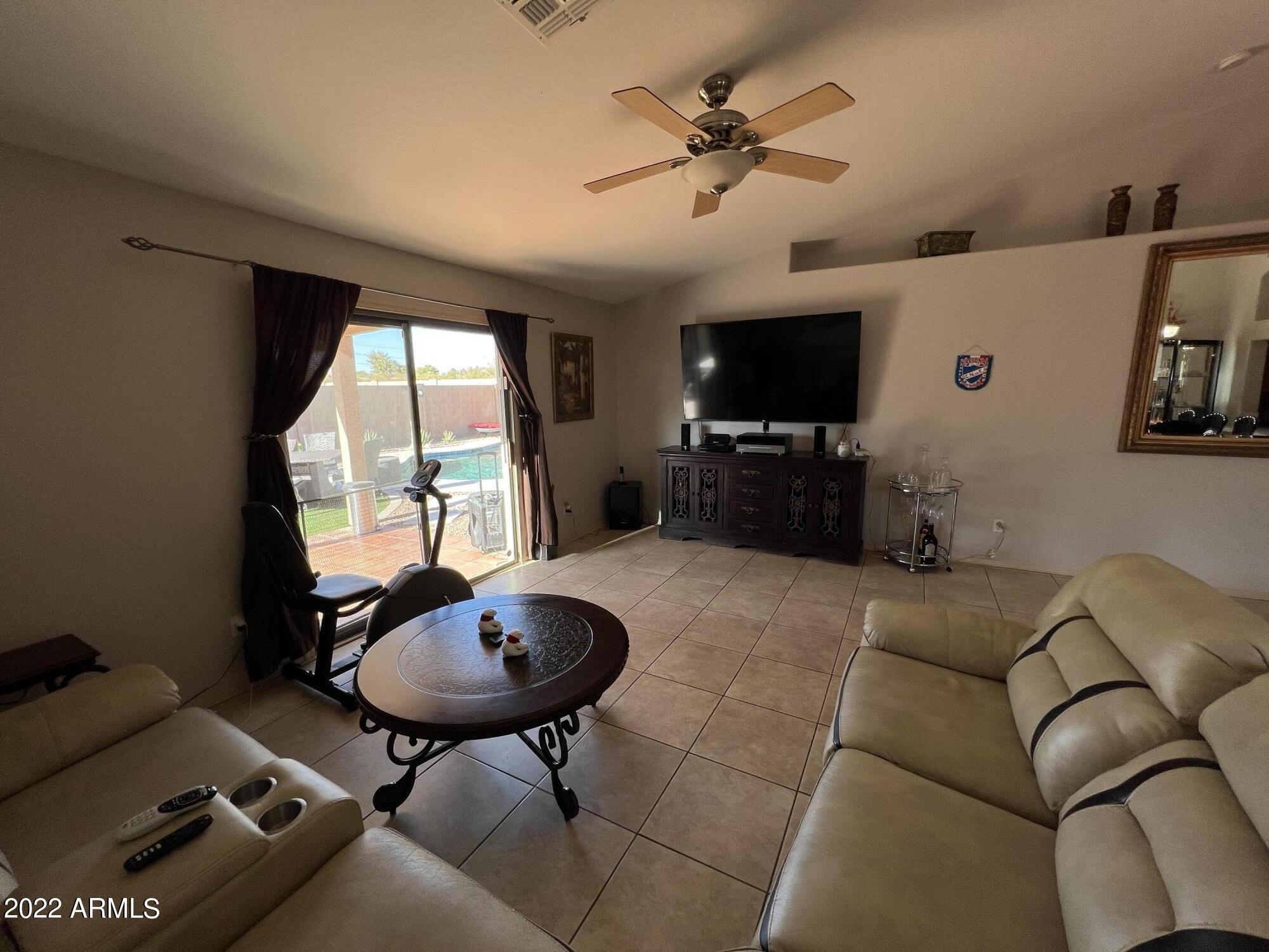11162 W MANZANITA Drive