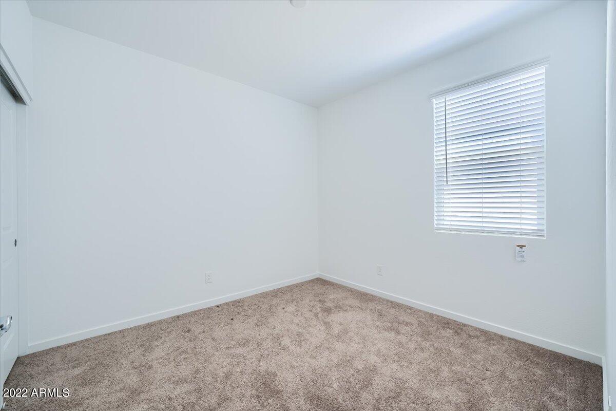 40453 W HILLMAN Drive