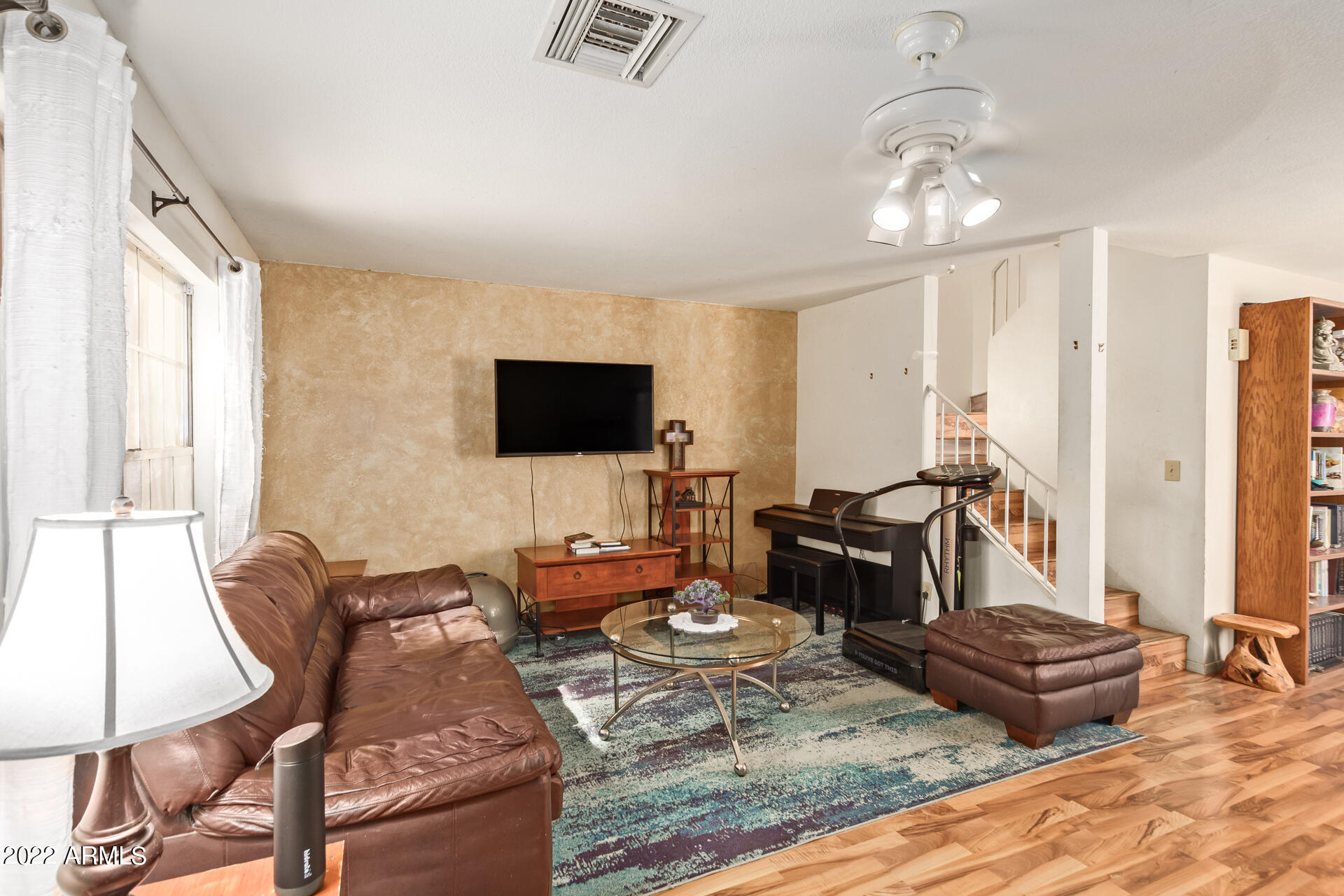 1961 N HARTFORD Street Unit: 1205