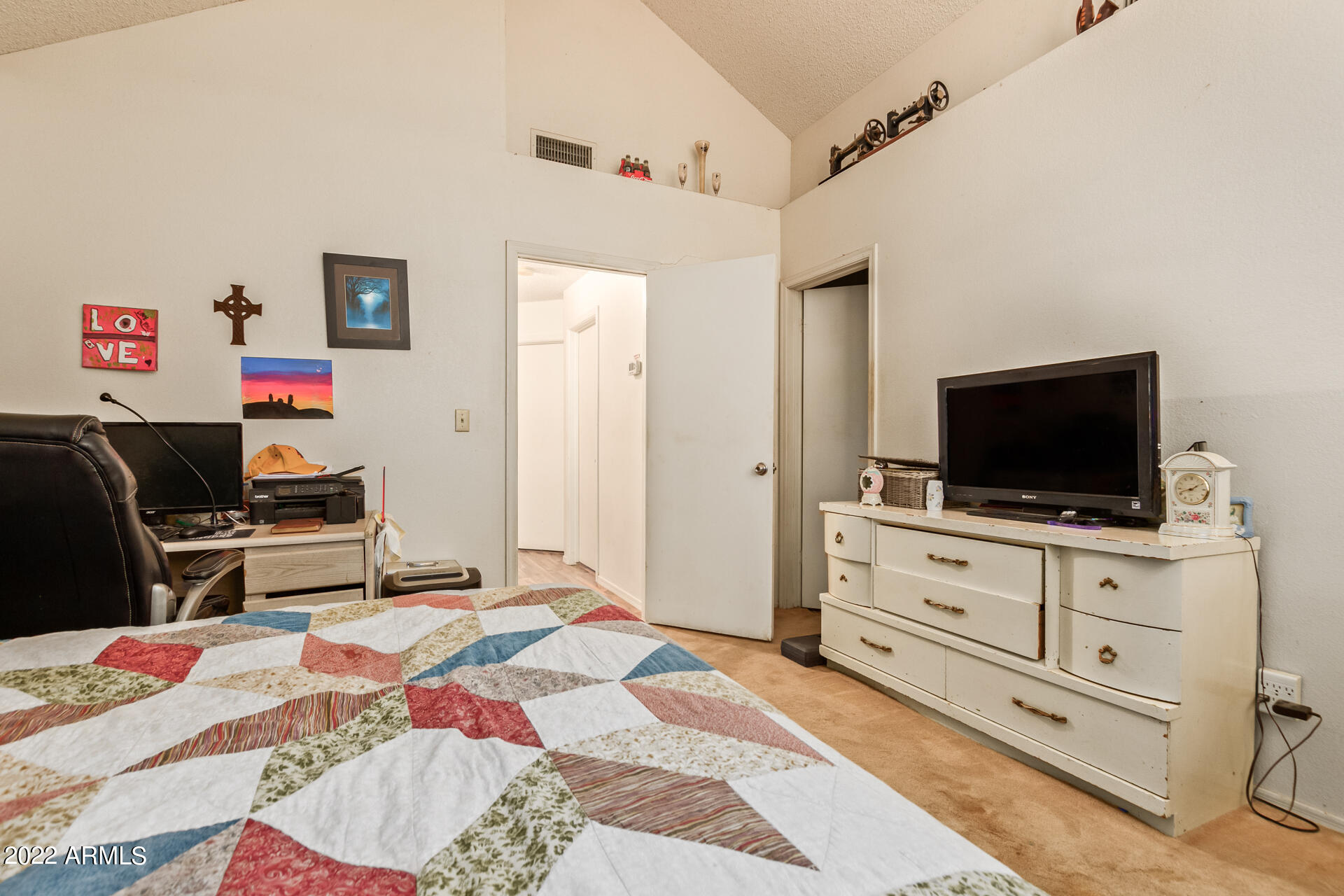 1961 N HARTFORD Street Unit: 1205