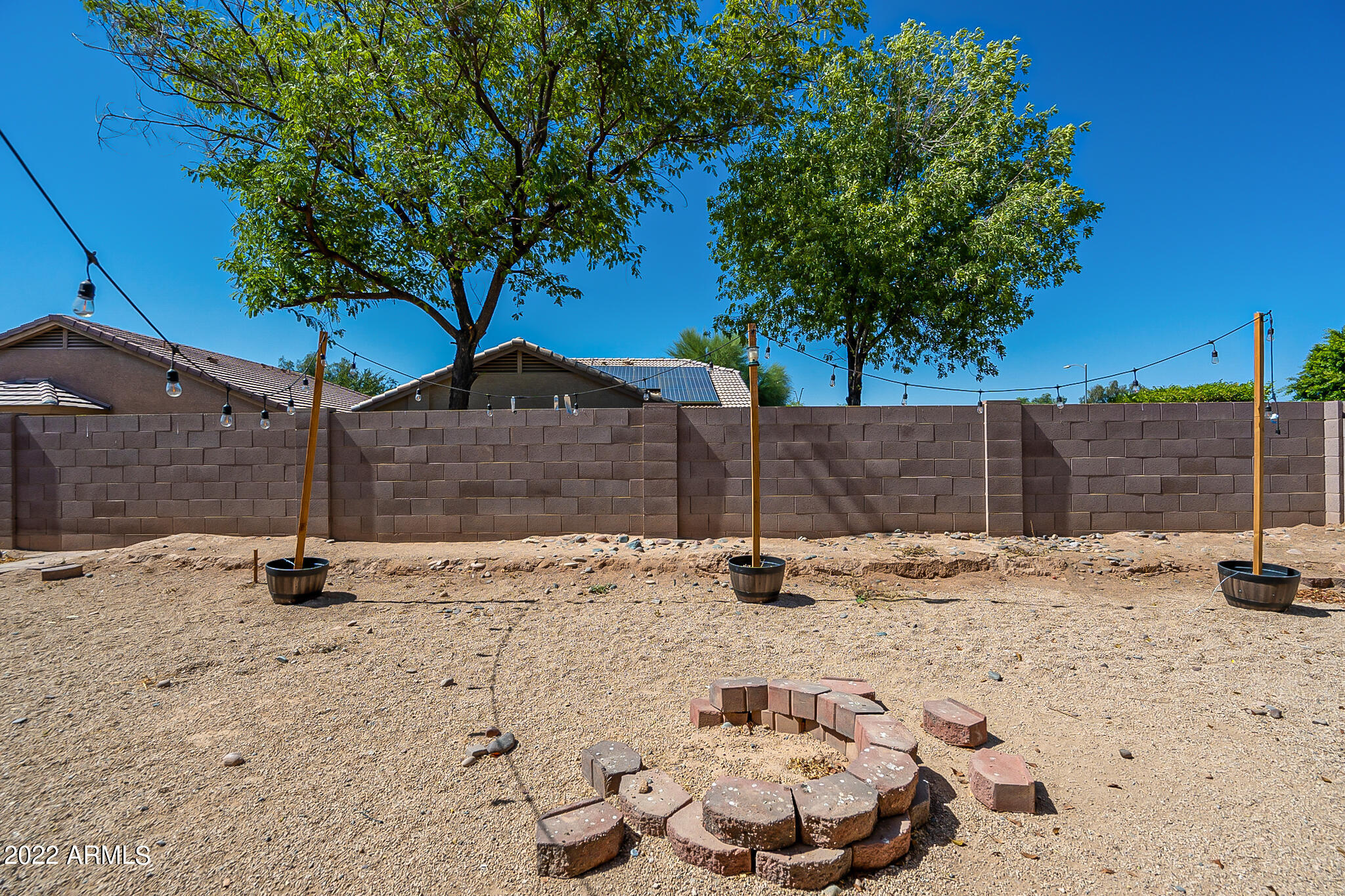 15808 W Yavapai Street