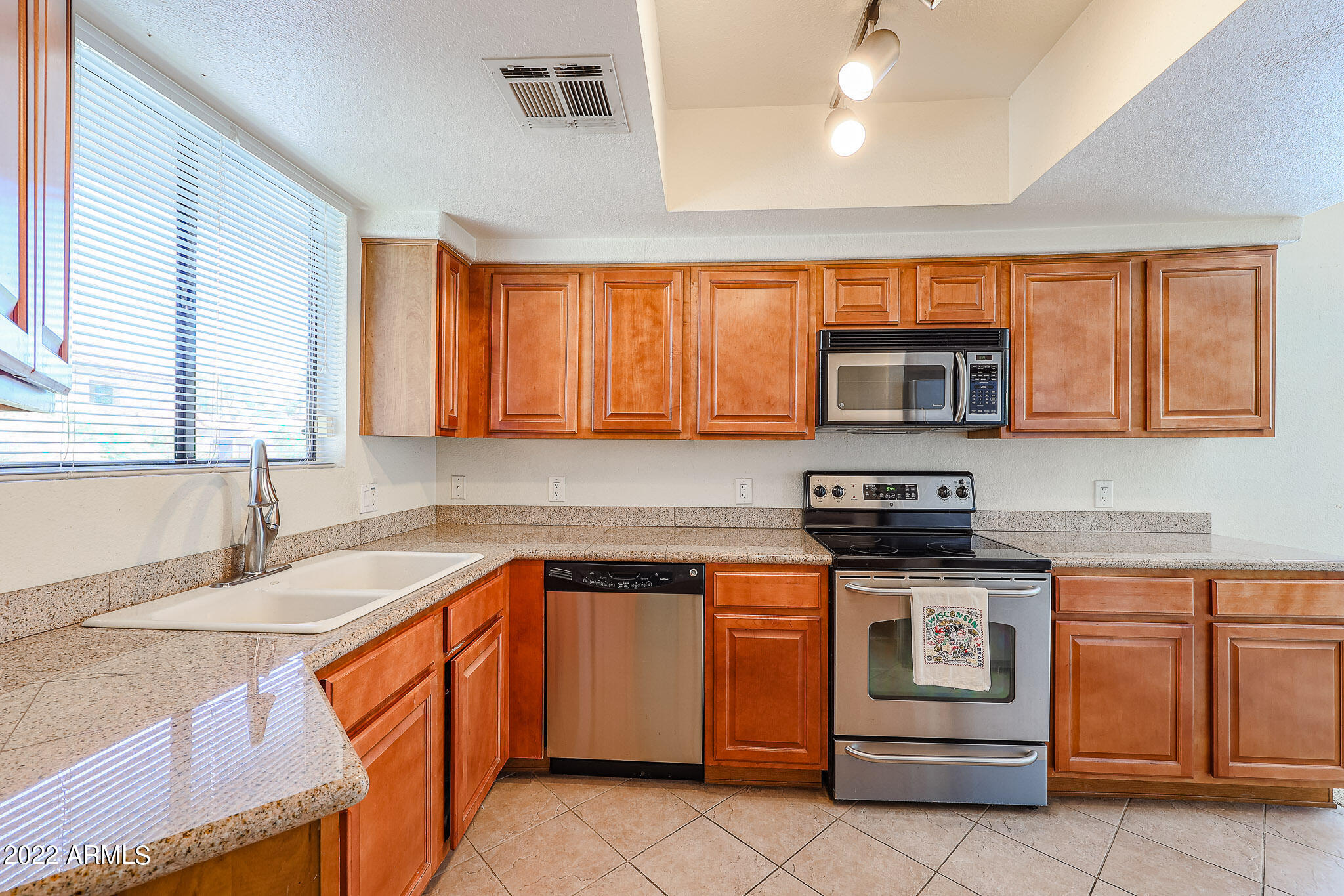 4925 E DESERT COVE Avenue Unit: 255