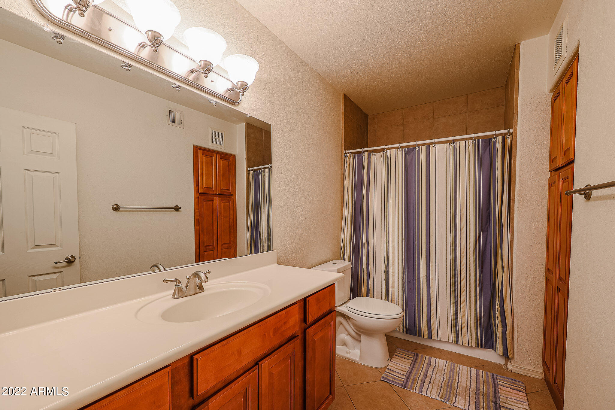 4925 E DESERT COVE Avenue Unit: 255