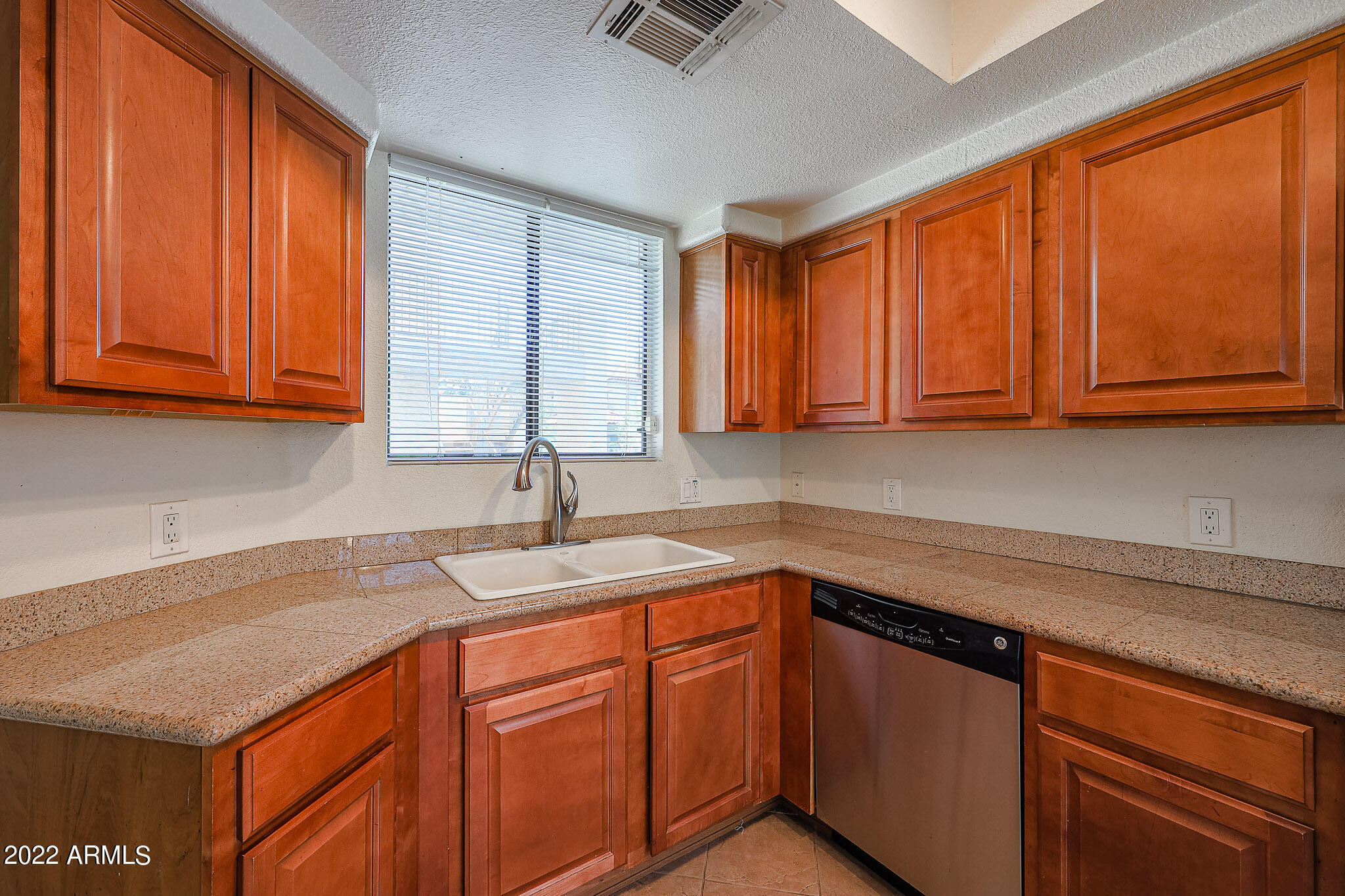 4925 E DESERT COVE Avenue Unit: 255