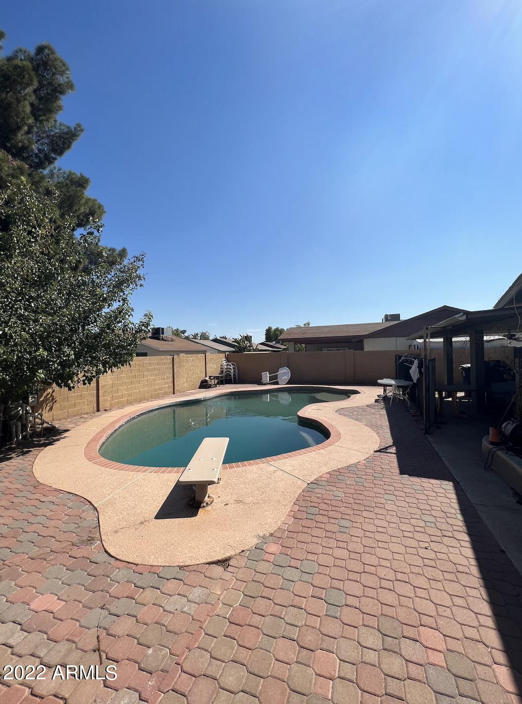 7809 W MONTEREY Way