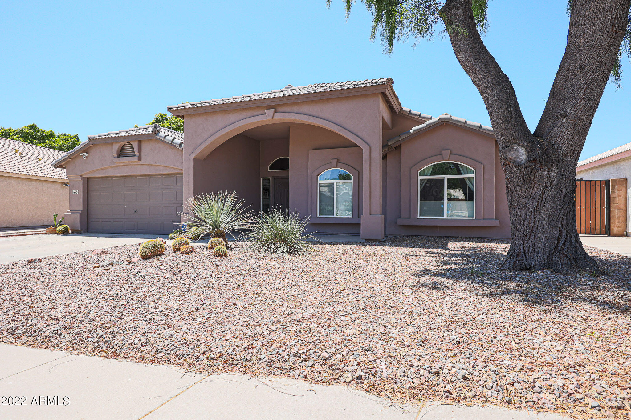655 W FREMONT Drive