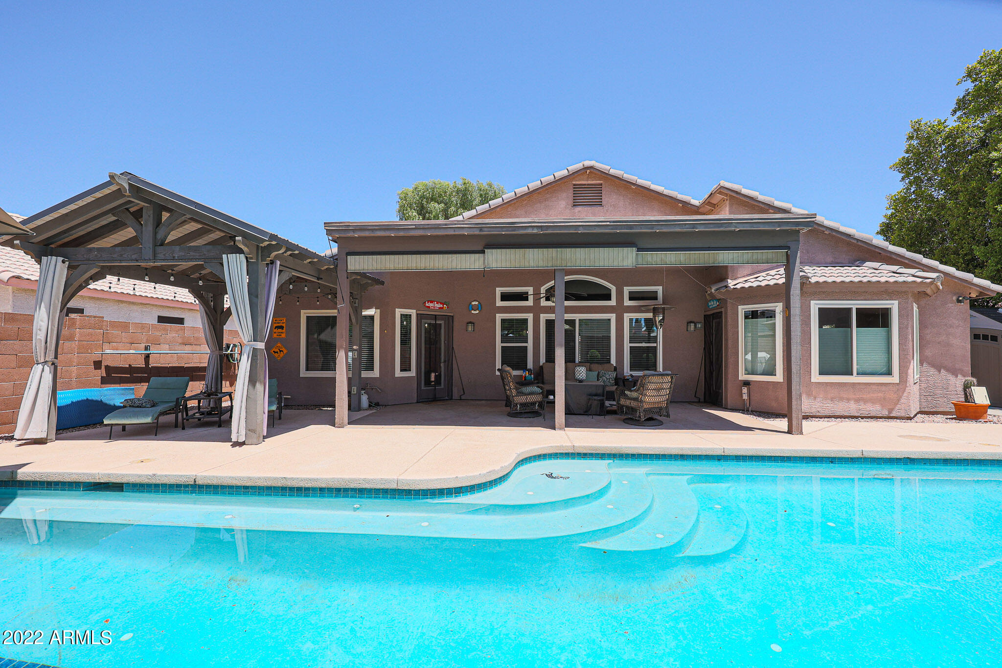 655 W FREMONT Drive