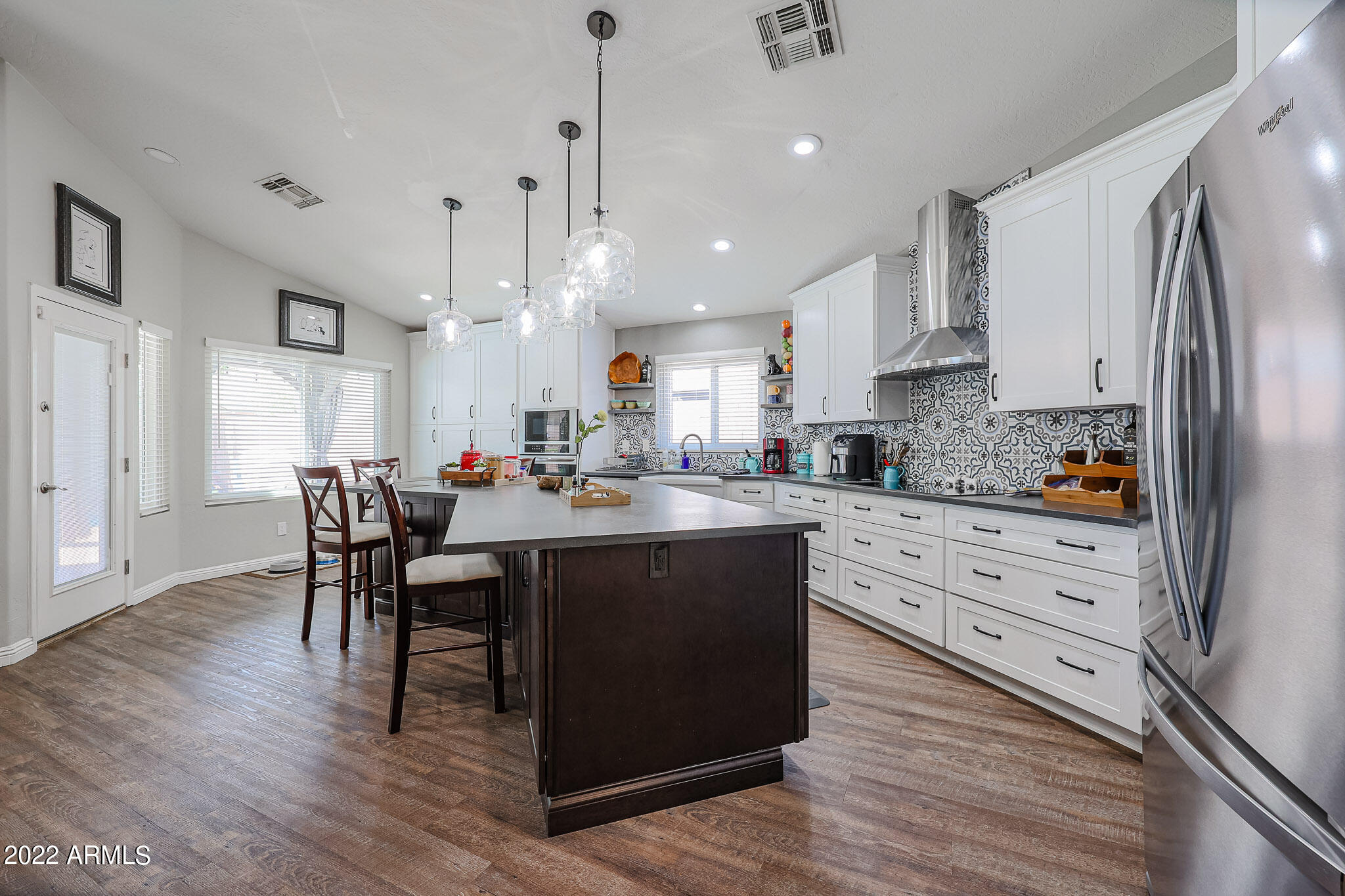 655 W FREMONT Drive