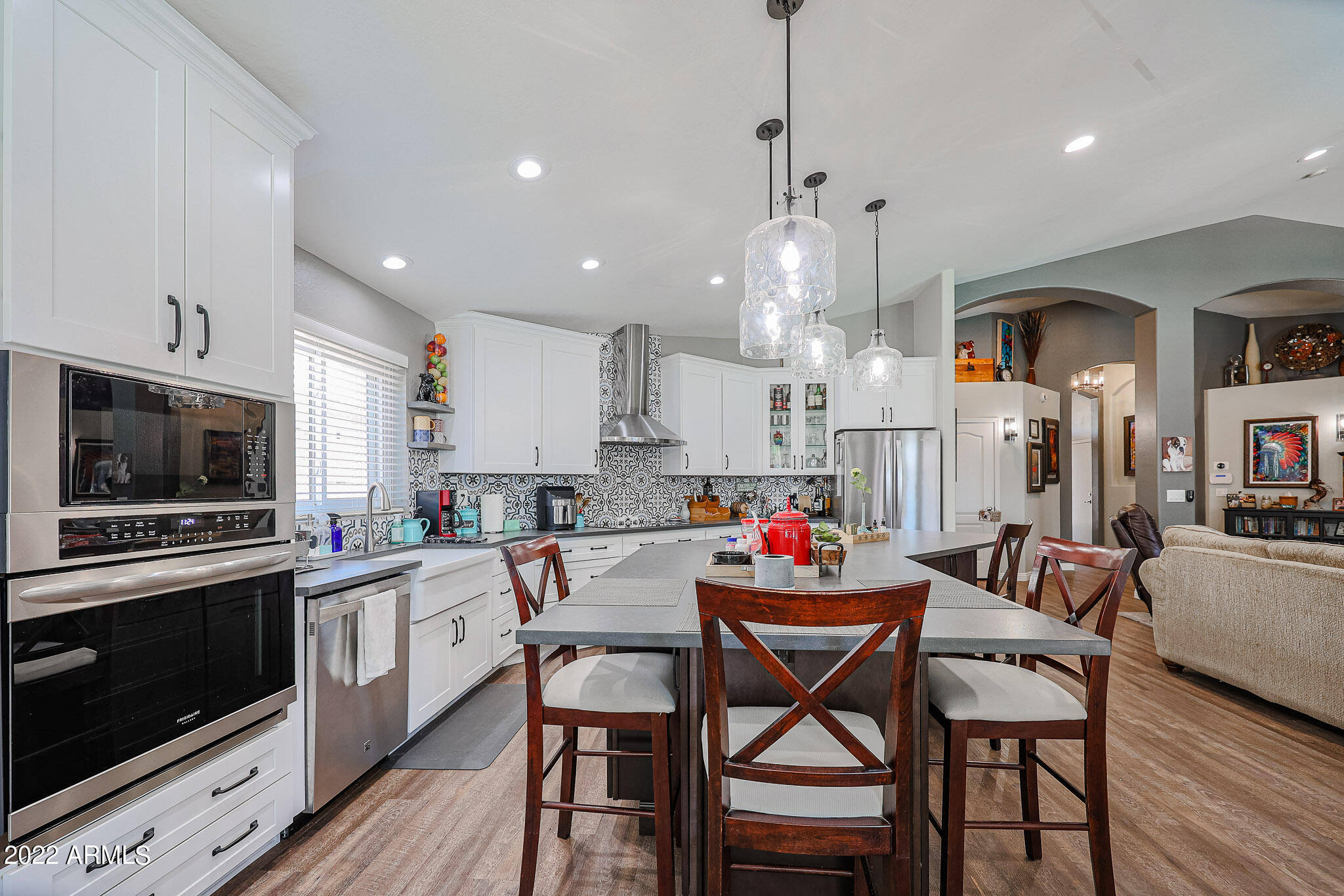 655 W FREMONT Drive