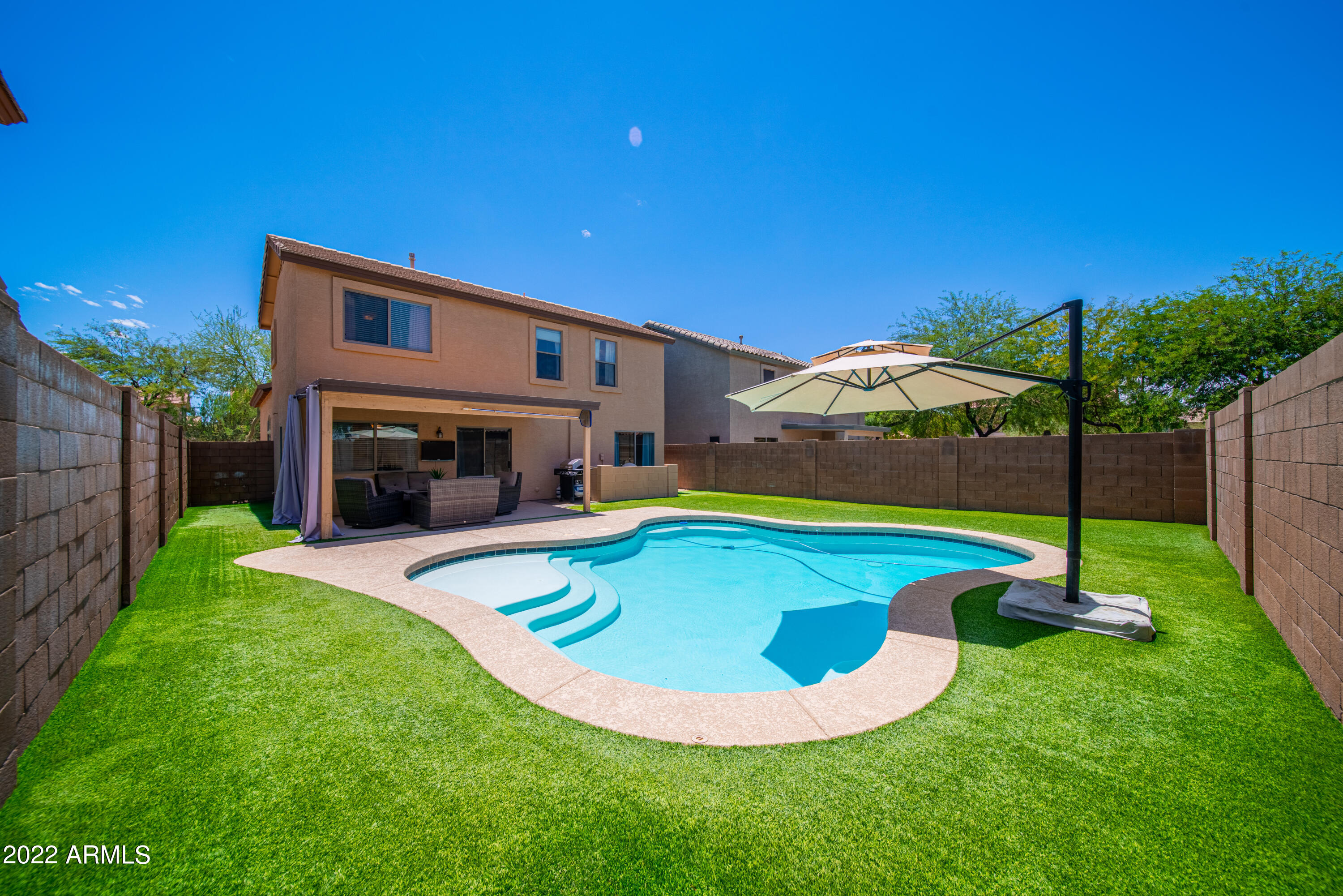 2420 W CORDIA Lane