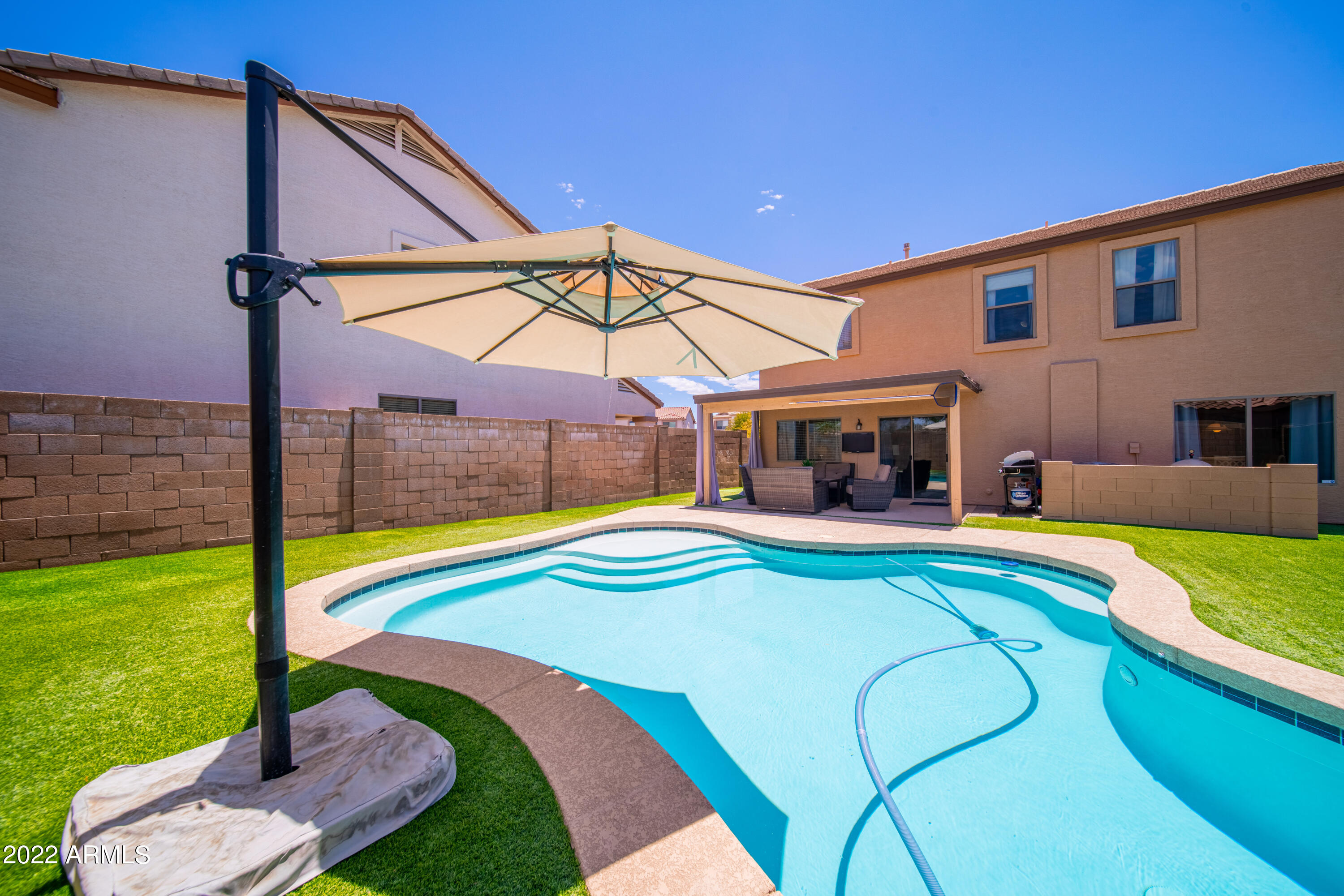 2420 W CORDIA Lane