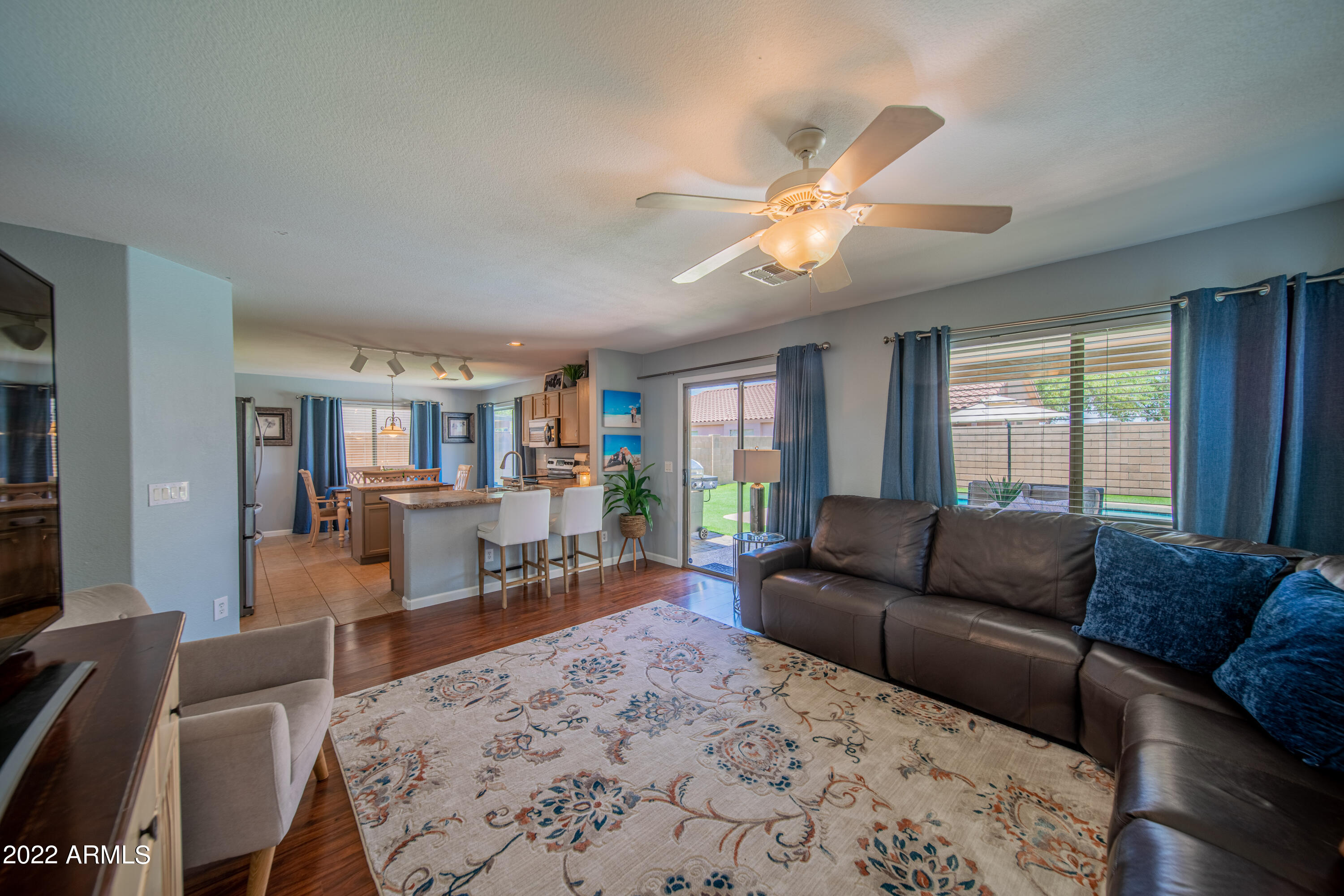 2420 W CORDIA Lane
