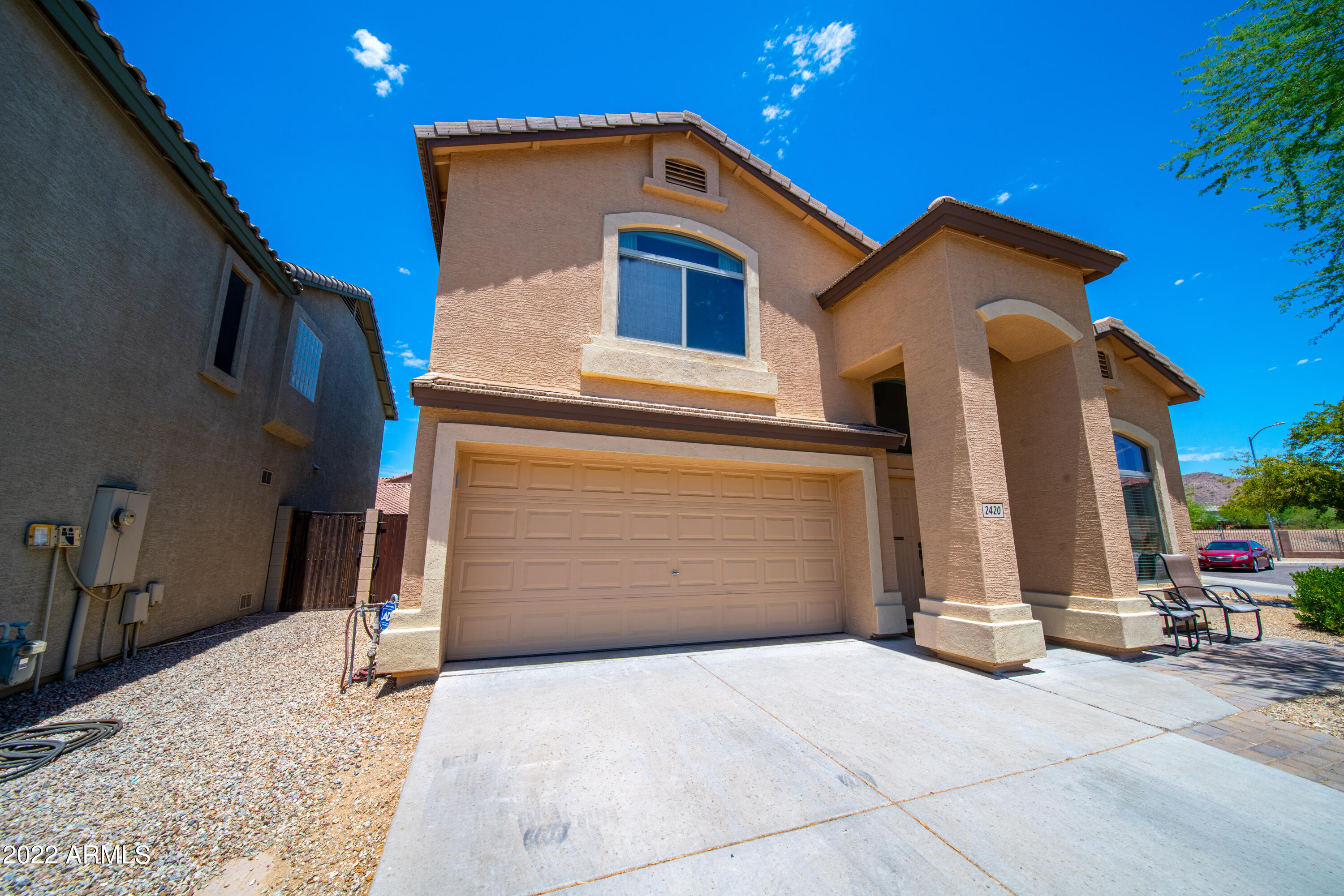2420 W CORDIA Lane