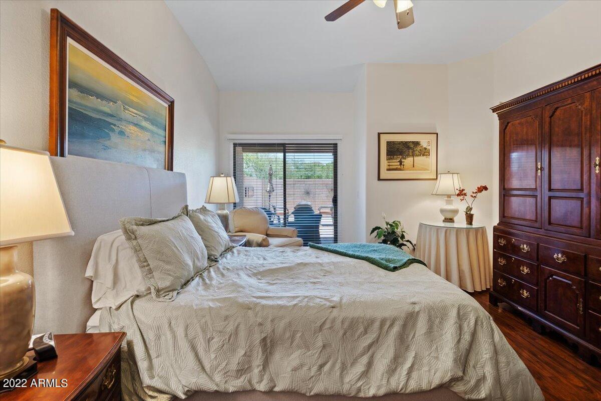2725 E MINE CREEK Road Unit: 1008