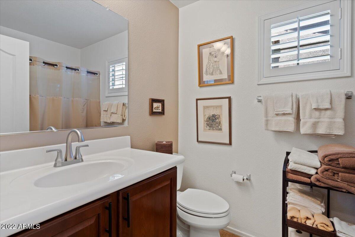2725 E MINE CREEK Road Unit: 1008