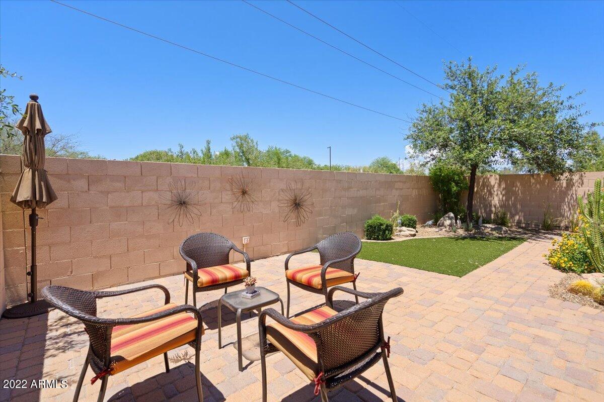 2725 E MINE CREEK Road Unit: 1008