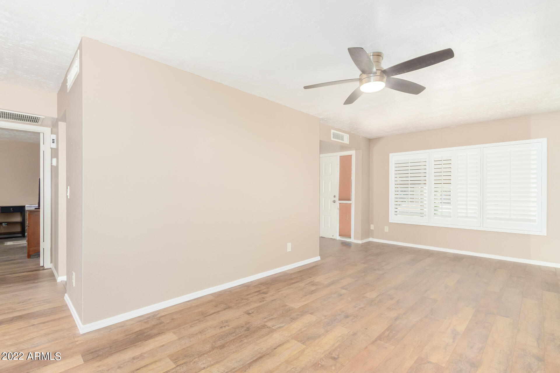 812 E VILLA RITA Drive