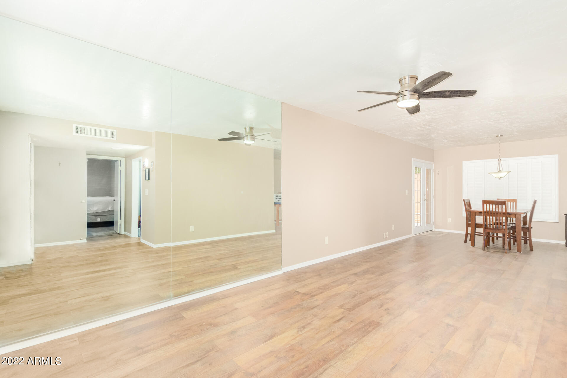 812 E VILLA RITA Drive
