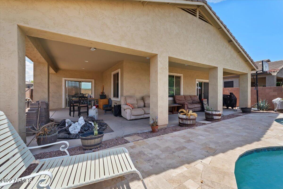 40922 W BEDFORD Drive